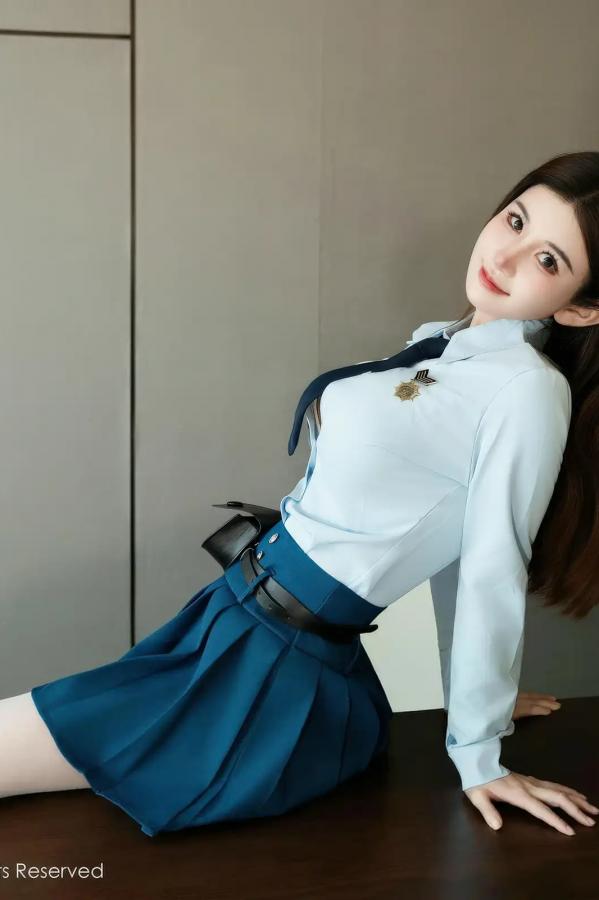   [XiuRen]高清写真图 2025.12.23 No.11141 苏甜橙子 JK制服第34张图片
