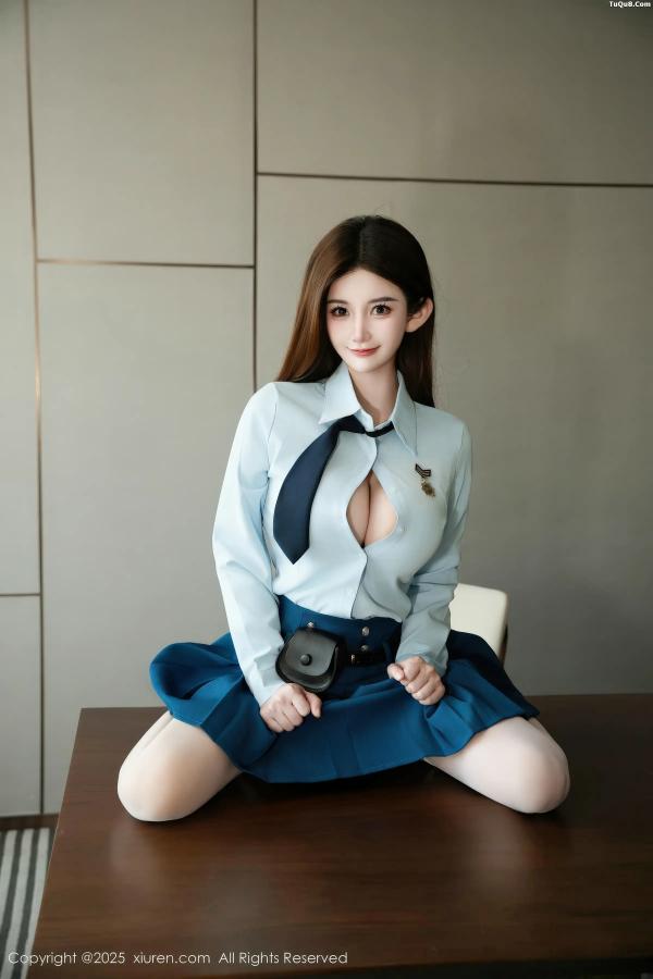   [XiuRen]高清写真图 2025.12.23 No.11141 苏甜橙子 JK制服第35张图片