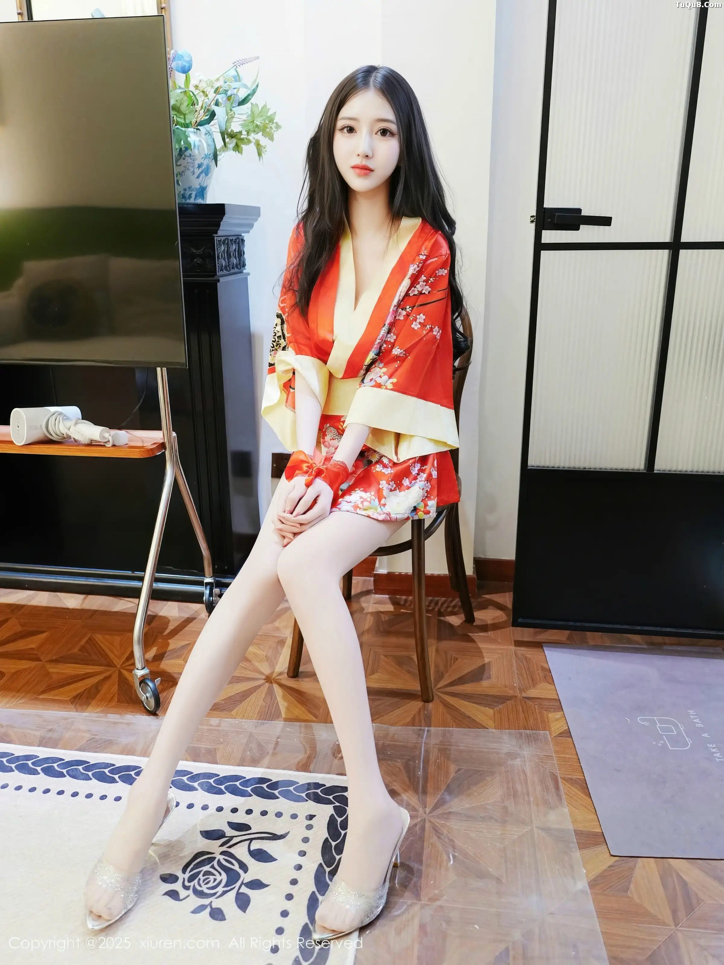   [XiuRen]高清写真图 2025.12.25 No.11155 白小蝶 超薄白丝第1张图片