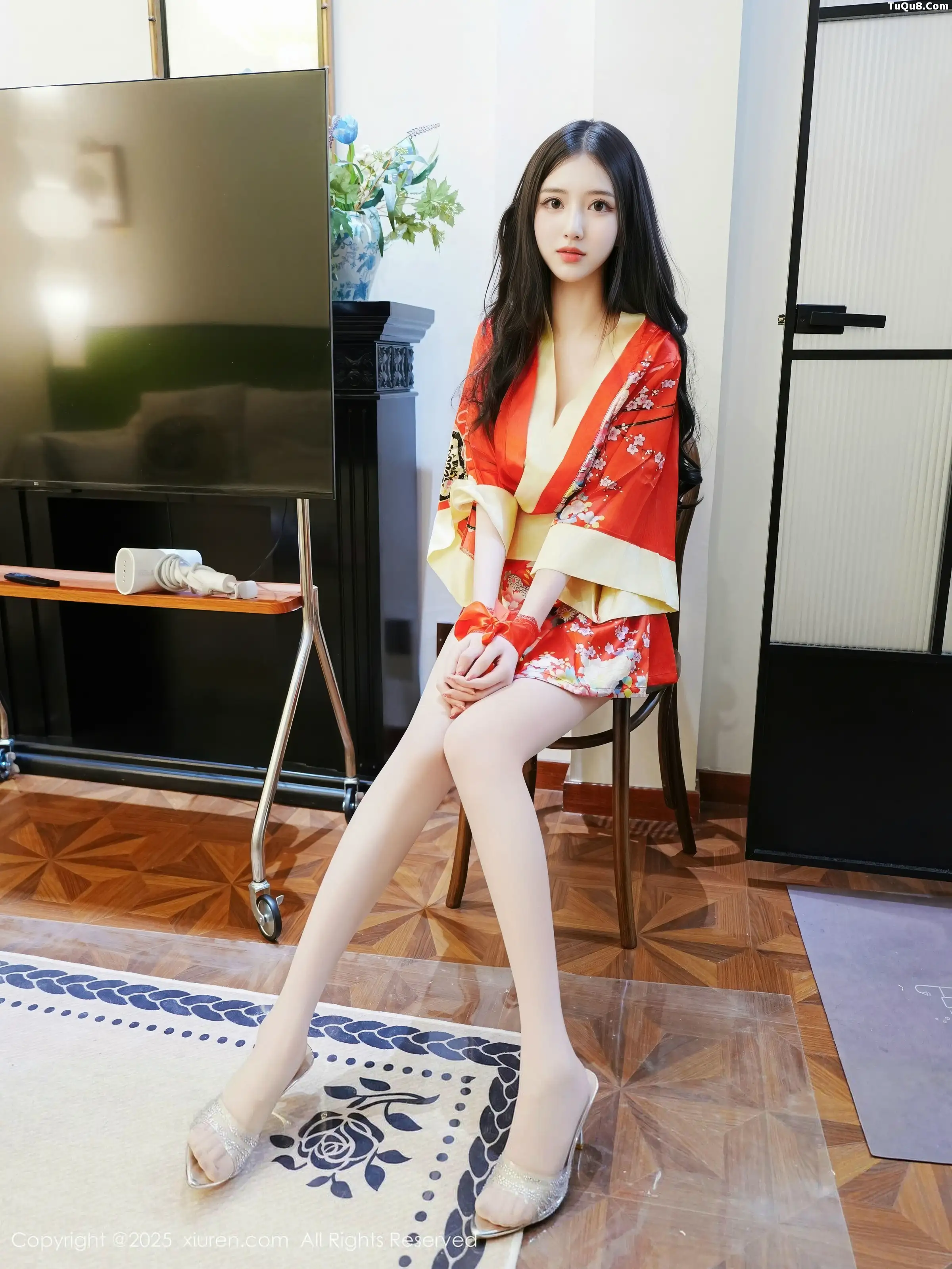   [XiuRen]高清写真图 2025.12.25 No.11155 白小蝶 超薄白丝第2张图片