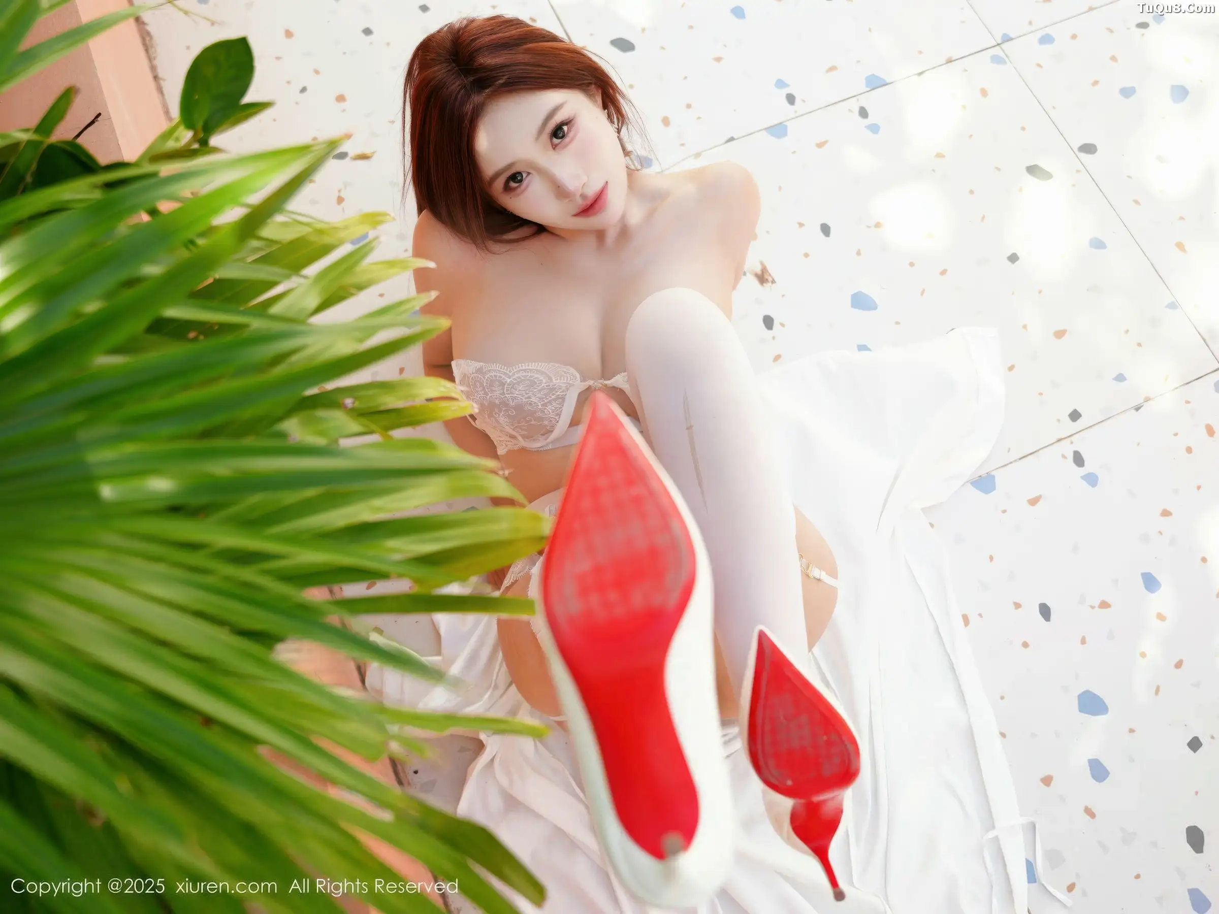   [XiuRen]高清写真图 2025.12.31 No.11185 金允希Yuki 性感天使第35张图片