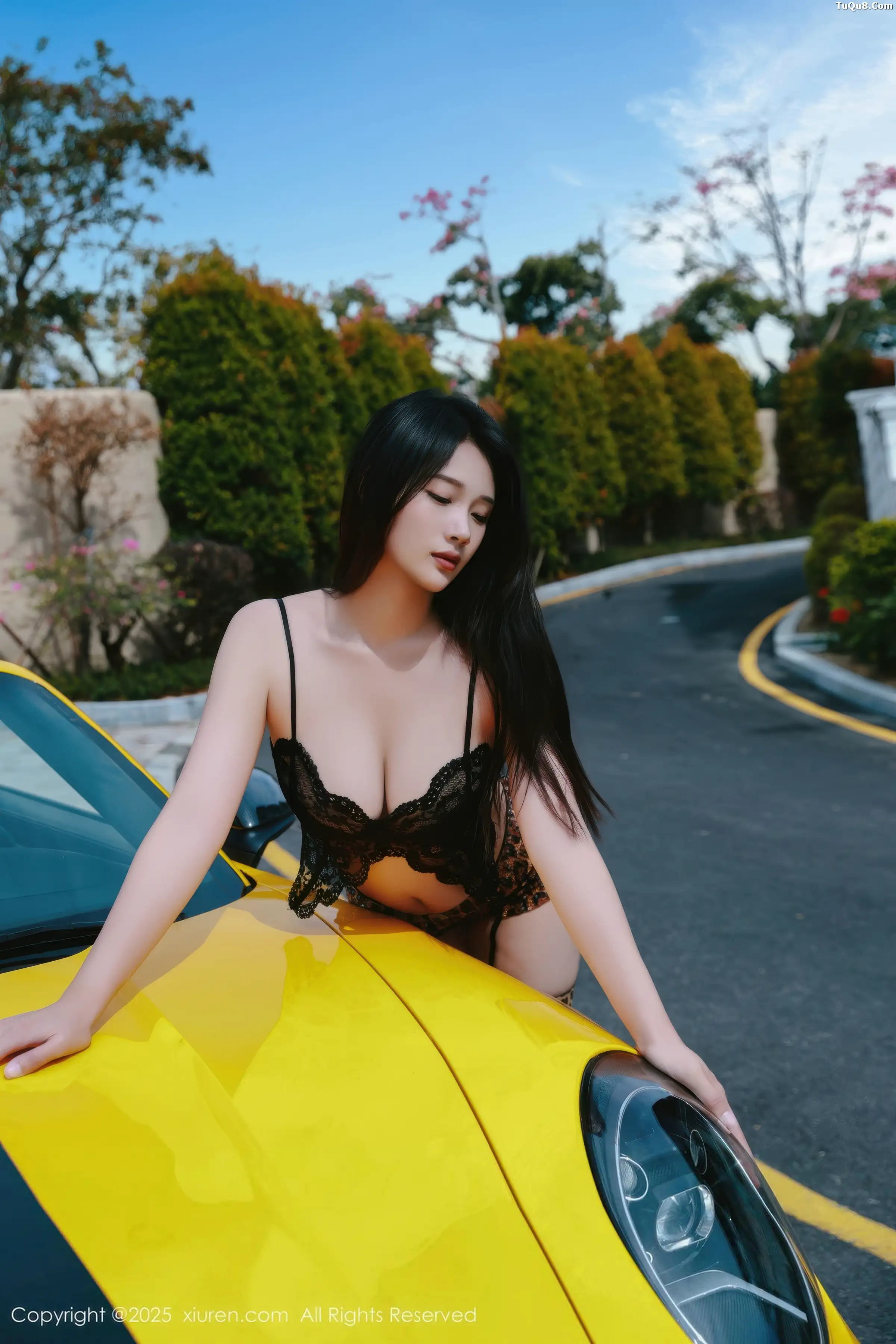   [XiuRen]高清写真图 2025.12.31 No.11179 南乔 蕾丝情趣内衣第26张图片