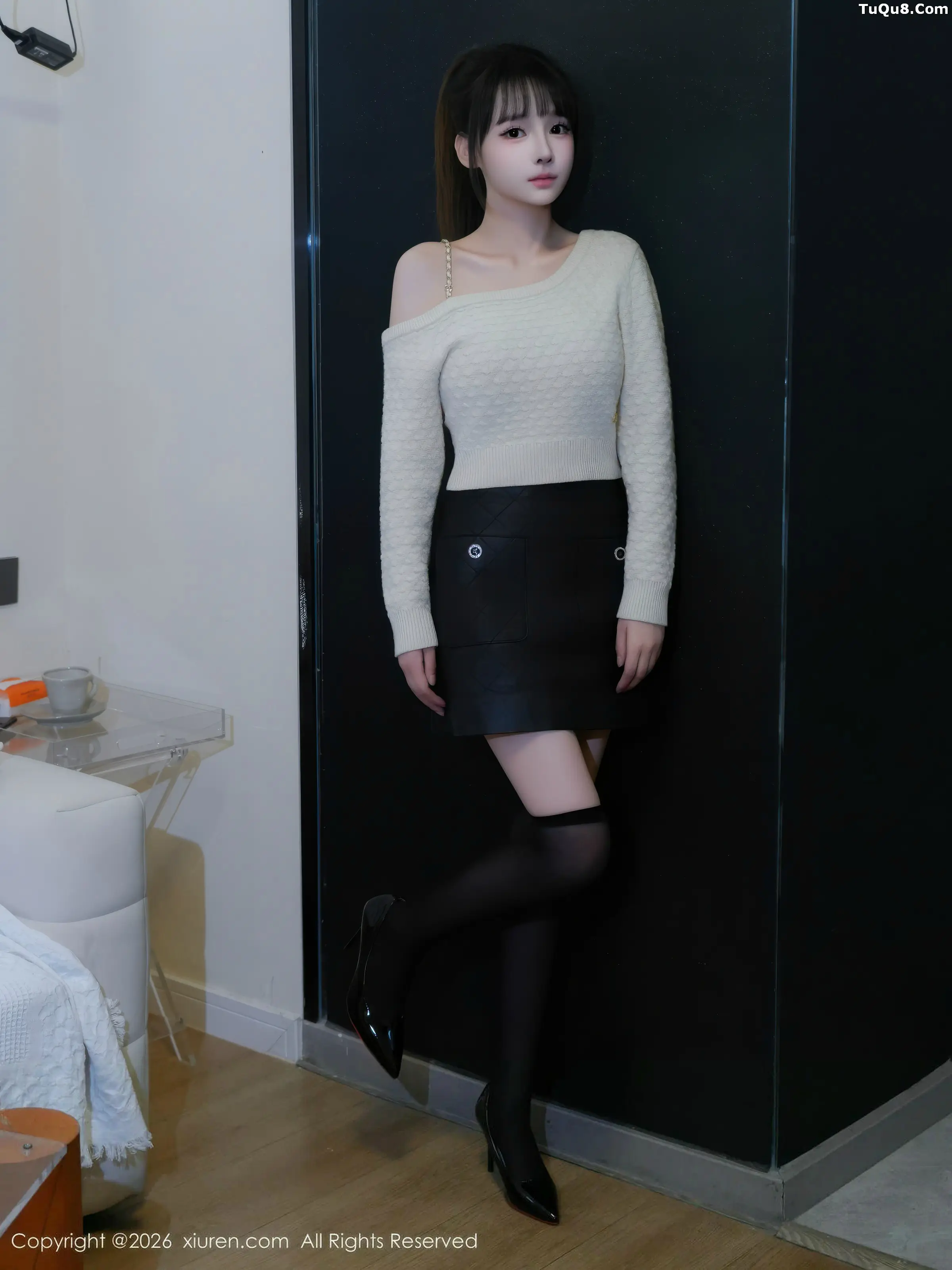   [XiuRen]高清写真图 2026.01.21 No.11254 沈蜜儿 性感白T第2张图片