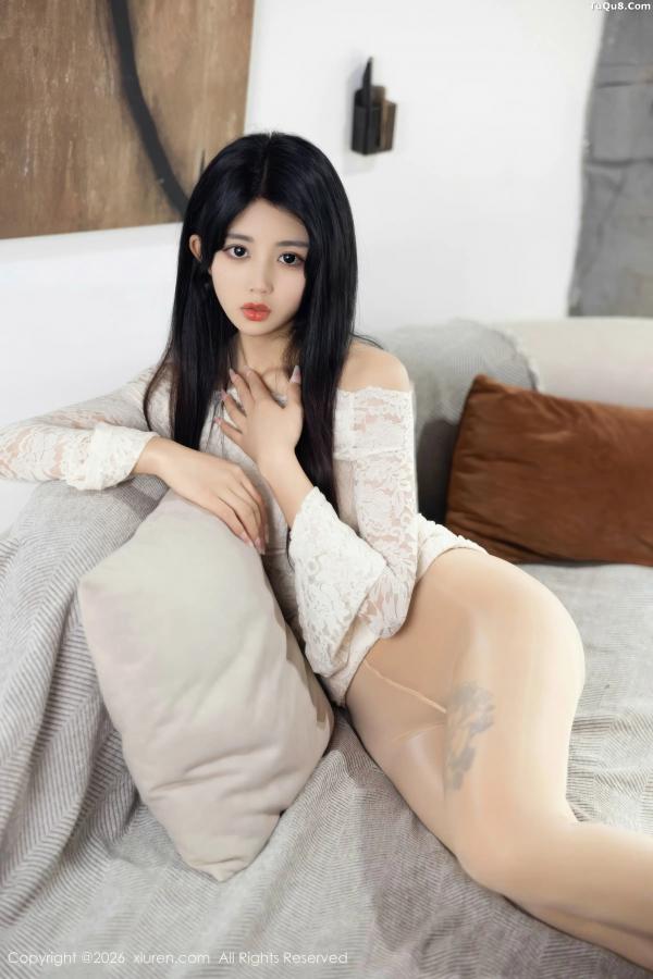   [XiuRen]高清写真图 2026.01.21 No.11255 姜冉冉_Renee@ 超薄无内肉丝第10张图片