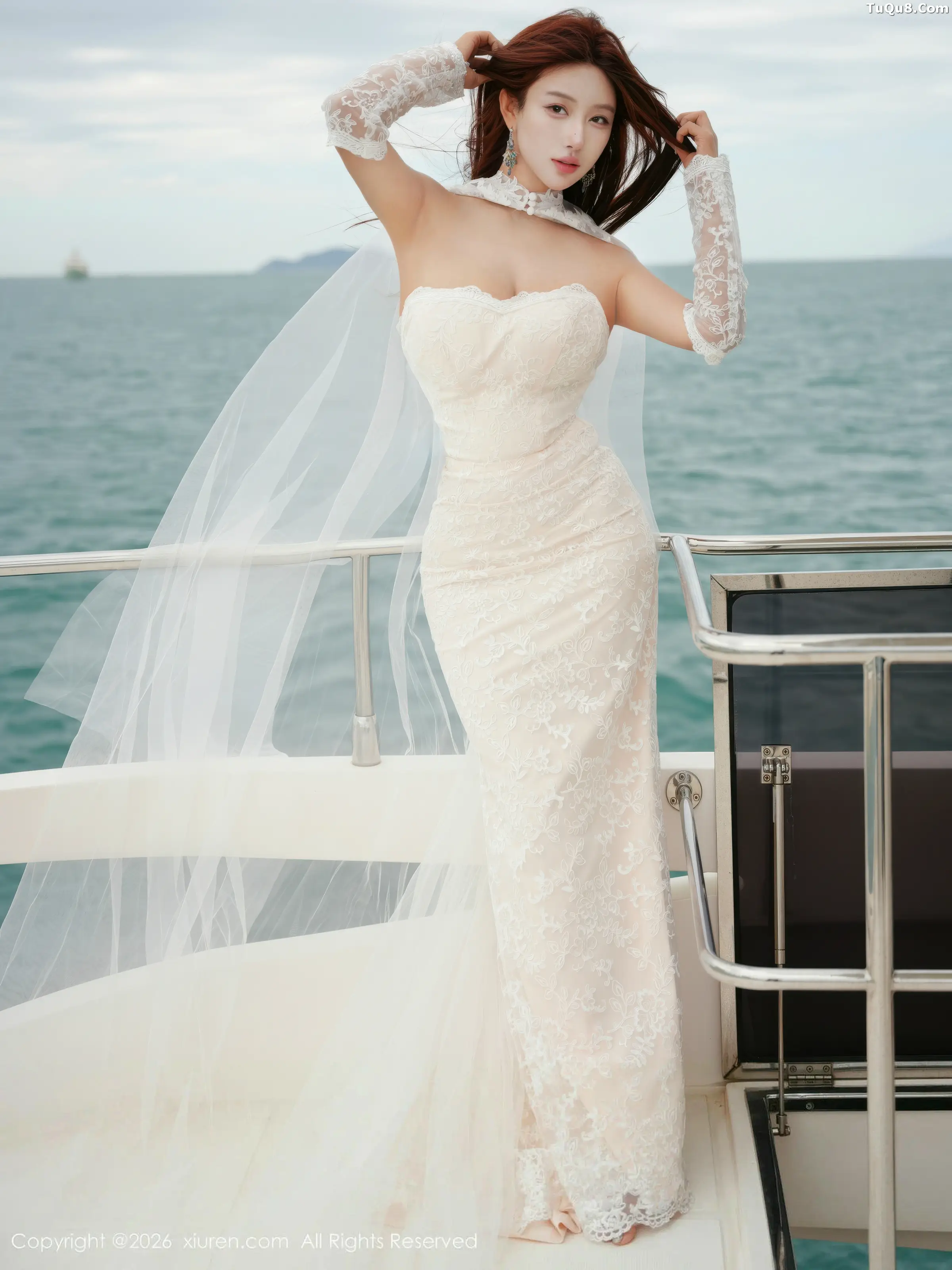   [XiuRen]高清写真图 2026.01.16 No.11243 金允希Yuki 游艇主题第2张图片
