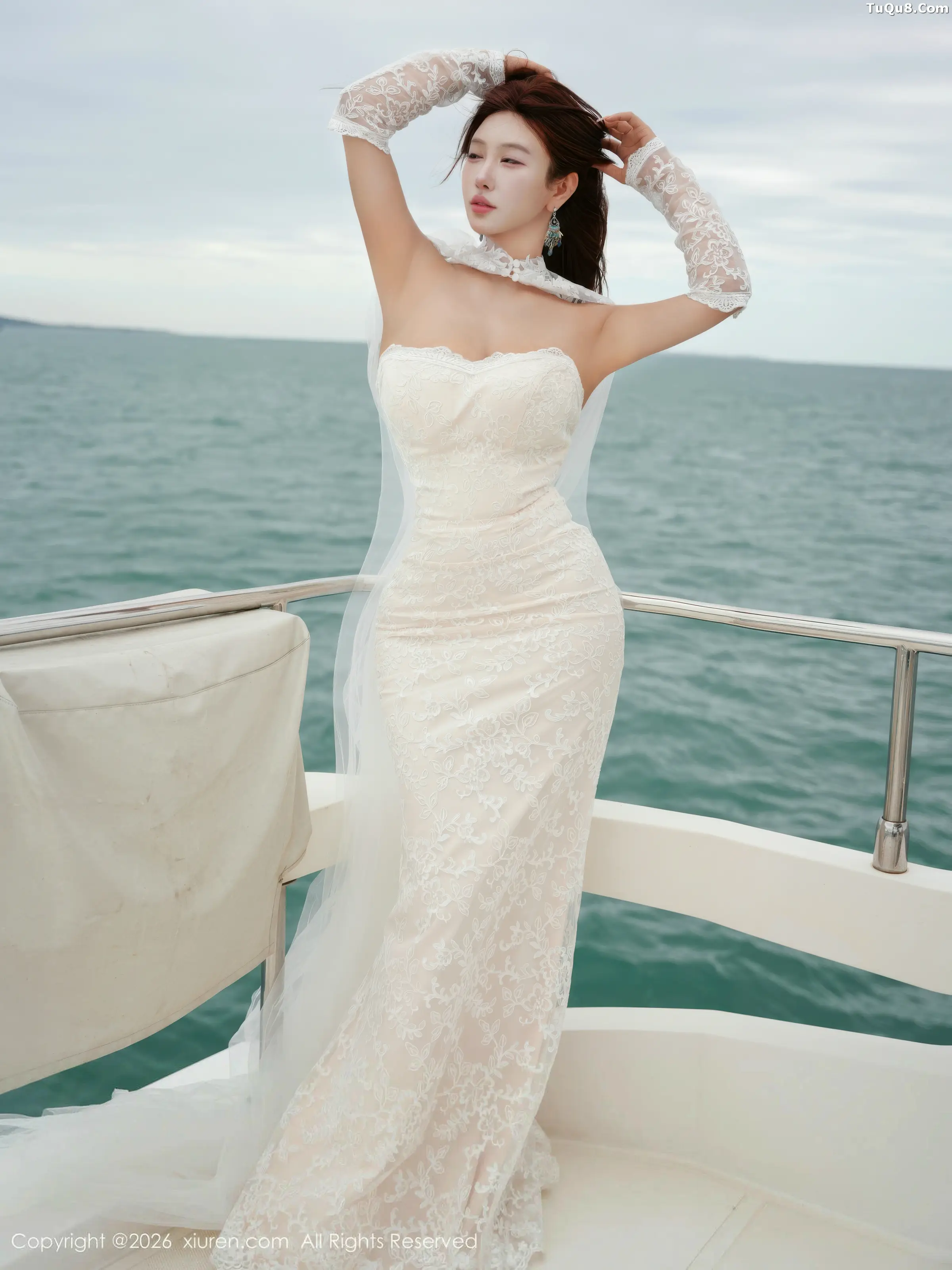   [XiuRen]高清写真图 2026.01.16 No.11243 金允希Yuki 游艇主题第14张图片