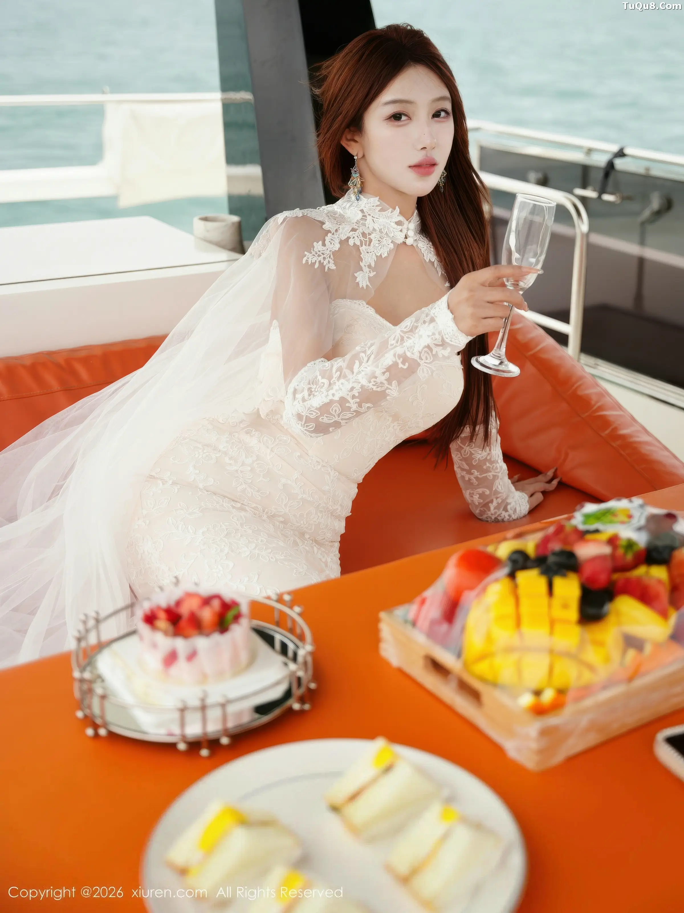   [XiuRen]高清写真图 2026.01.16 No.11243 金允希Yuki 游艇主题第18张图片