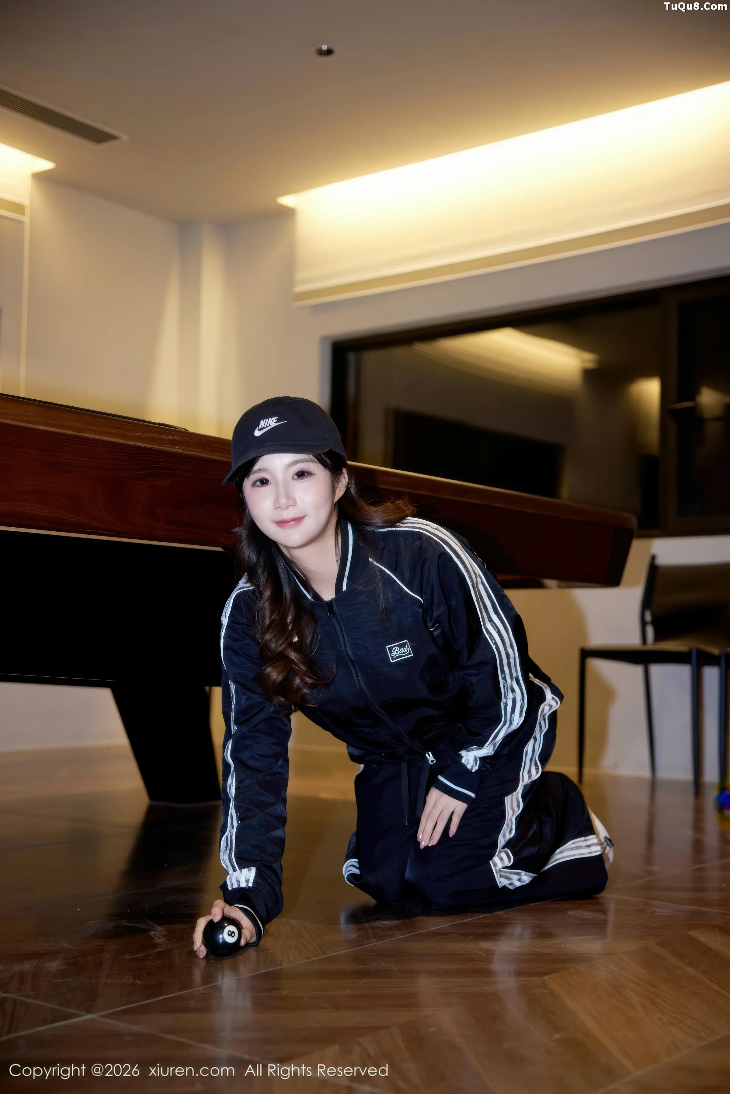   [XiuRen]高清写真图 2026.01.16 No.11242 小肉肉咪 黑色运动内衣第7张图片