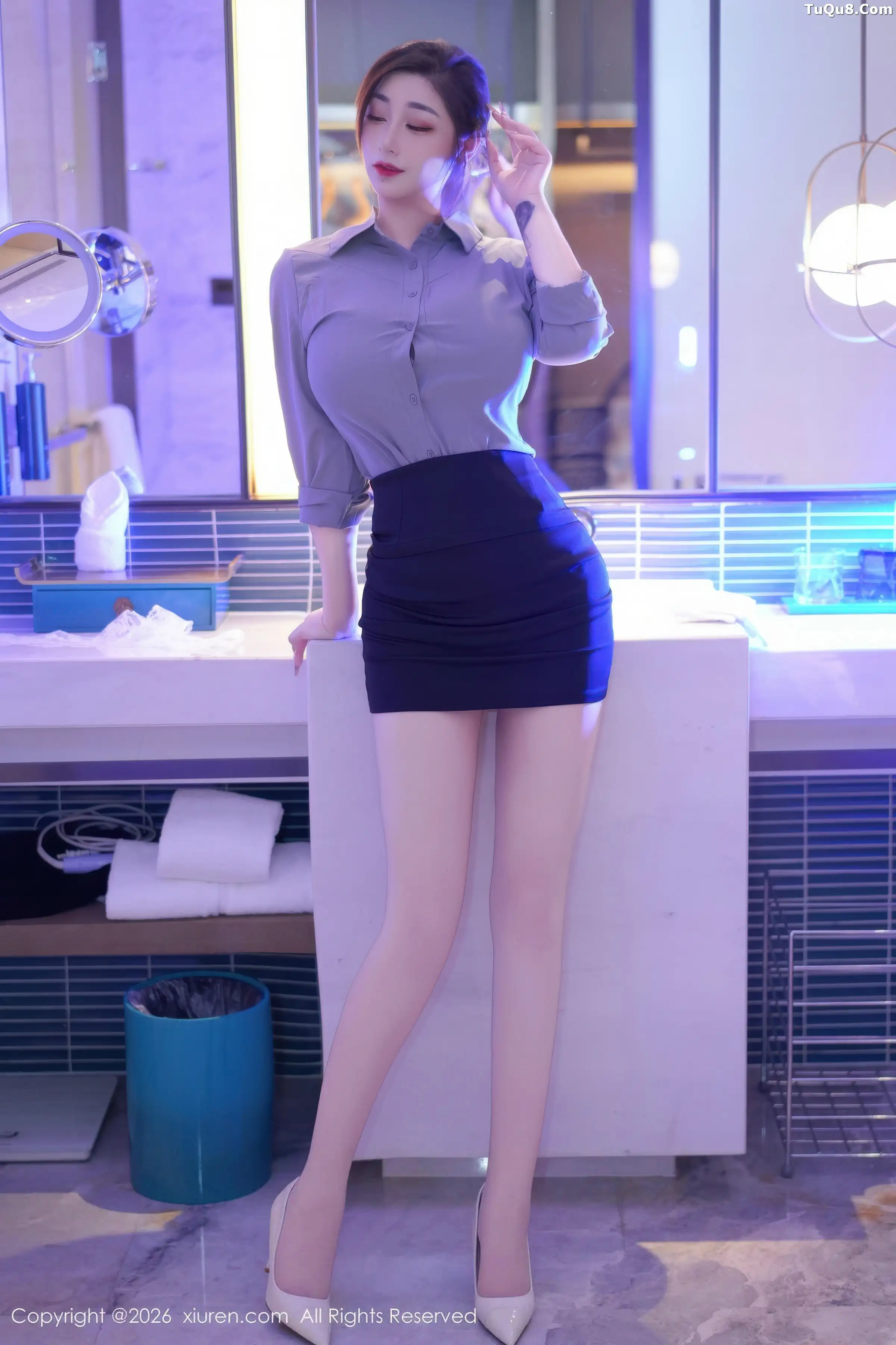   [XiuRen]高清写真图 2026.01.09 No.11213 妲己_Toxic 开档肉丝第1张图片