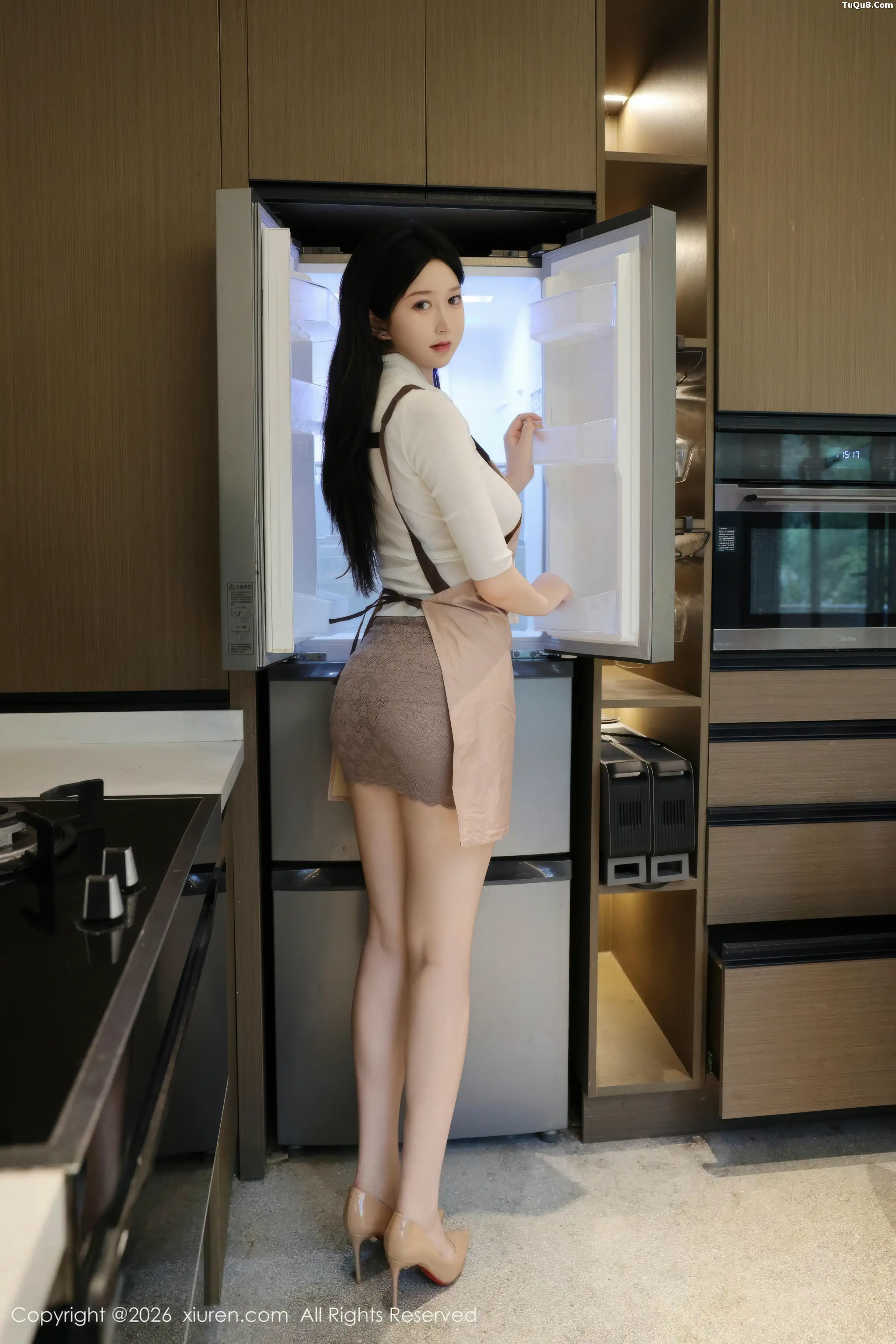   [XiuRen]高清写真图 2026.01.08 No.11207 奶思兔 黑色情趣内衣第3张图片