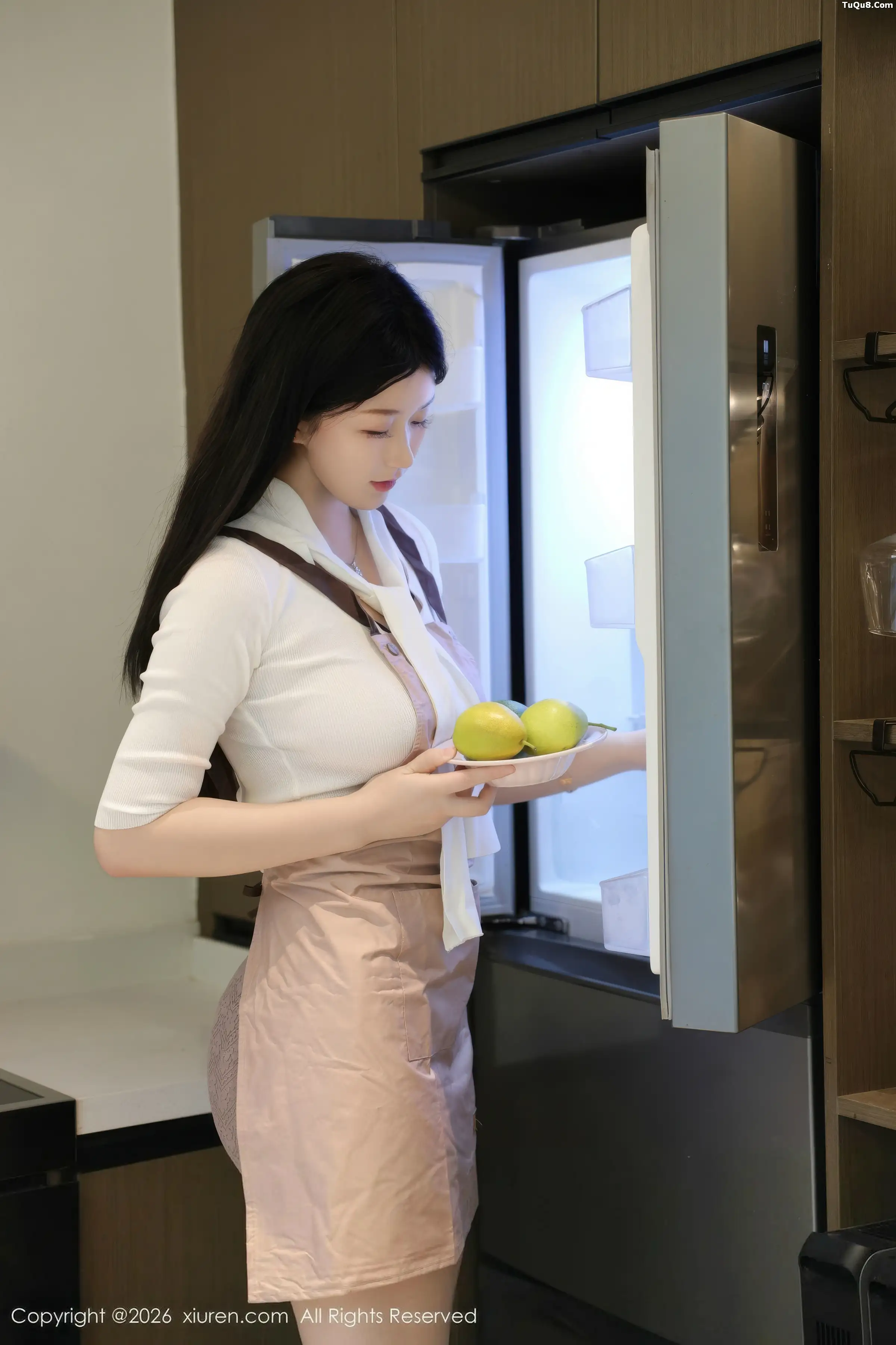   [XiuRen]高清写真图 2026.01.08 No.11207 奶思兔 黑色情趣内衣第7张图片