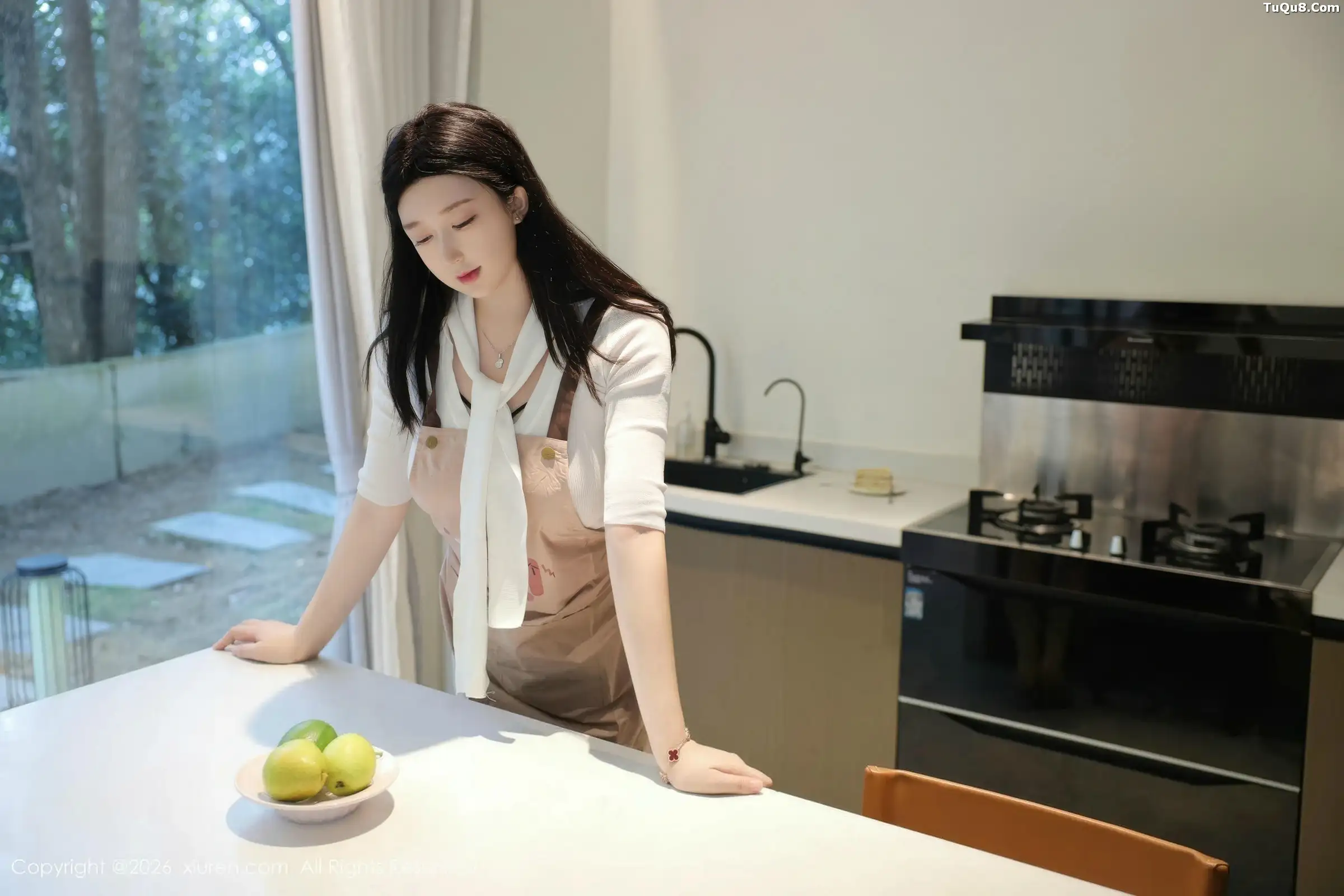   [XiuRen]高清写真图 2026.01.08 No.11207 奶思兔 黑色情趣内衣第25张图片