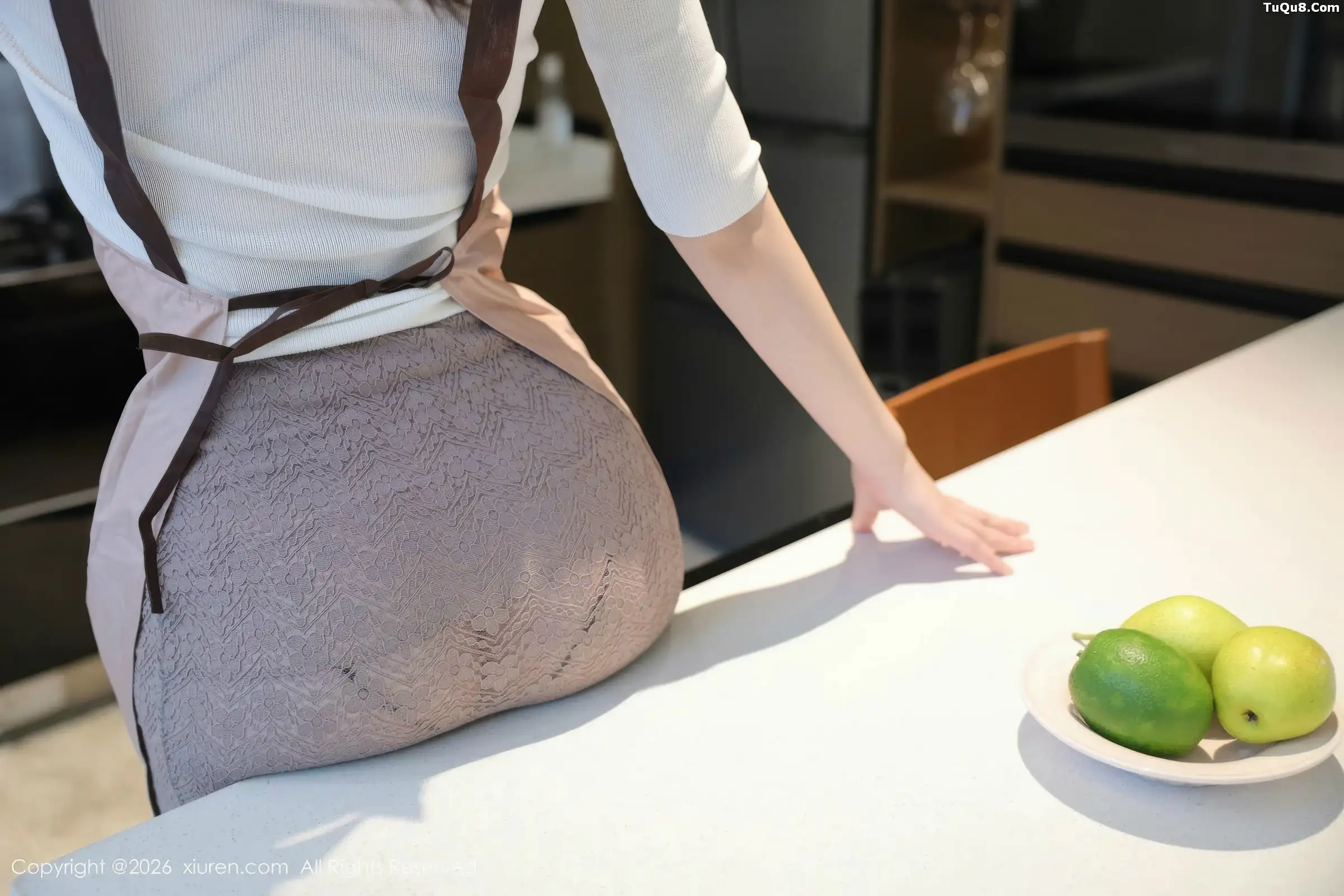   [XiuRen]高清写真图 2026.01.08 No.11207 奶思兔 黑色情趣内衣第29张图片