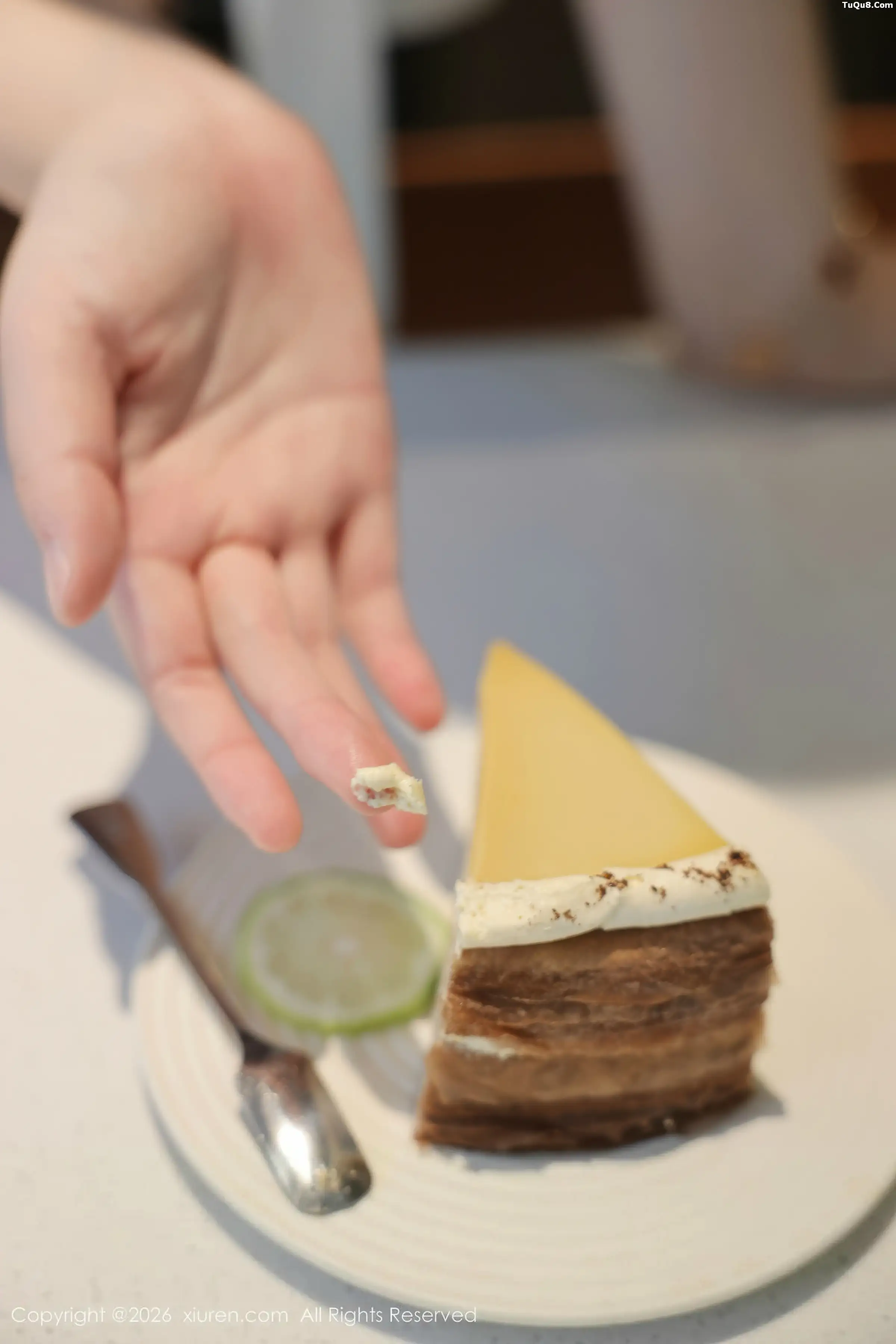   [XiuRen]高清写真图 2026.01.08 No.11207 奶思兔 黑色情趣内衣第39张图片