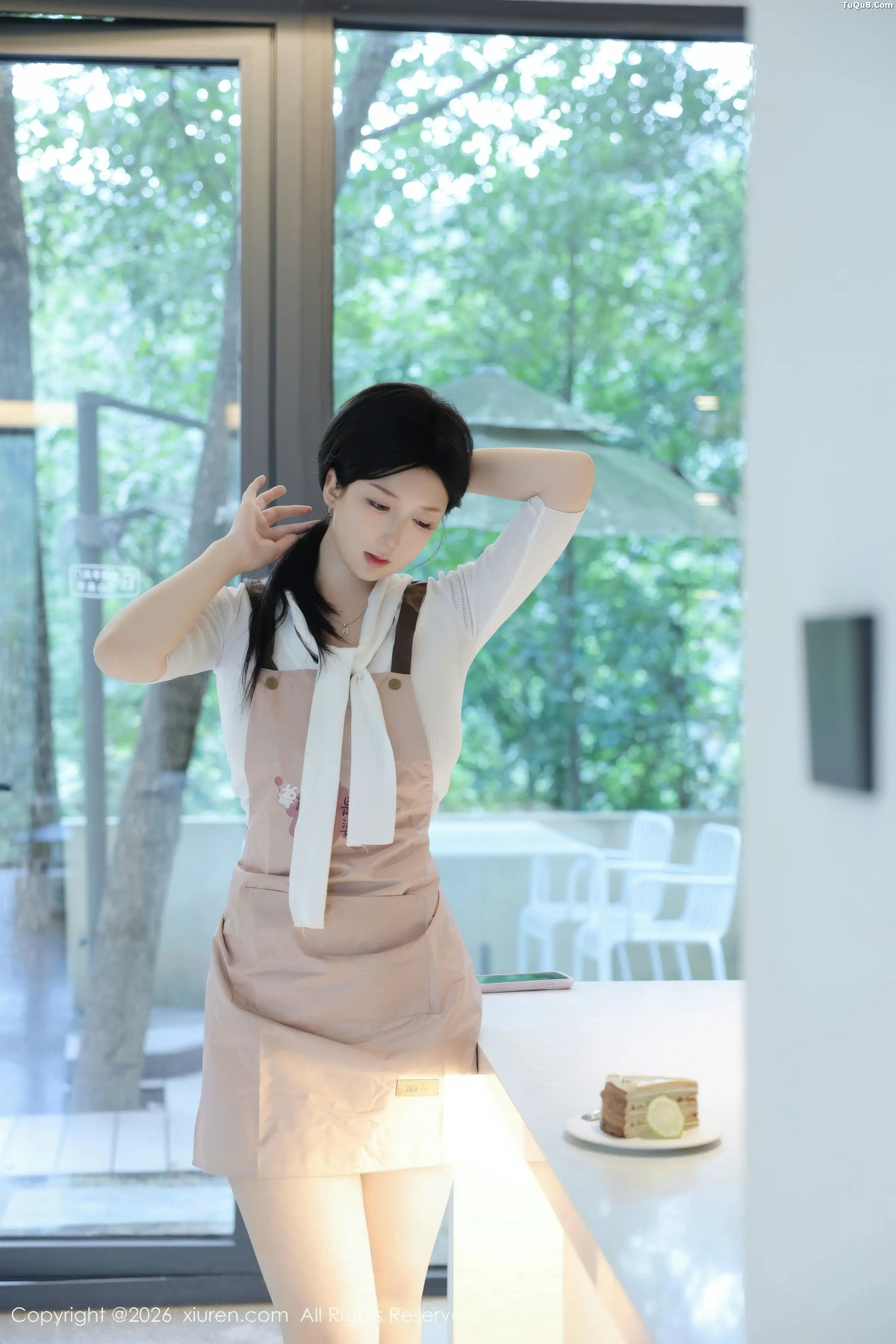   [XiuRen]高清写真图 2026.01.08 No.11207 奶思兔 黑色情趣内衣第42张图片