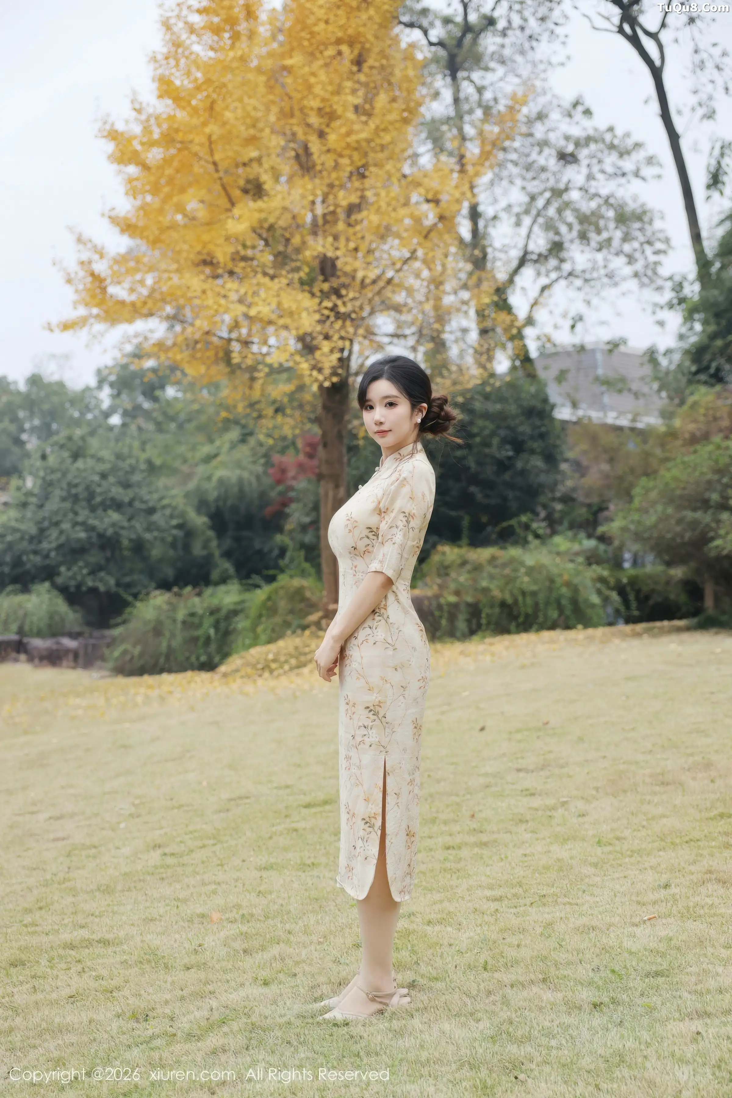   [XiuRen]高清写真图 2026.01.09 No.11214 小肉肉咪 黄色蕾丝内衣第3张图片