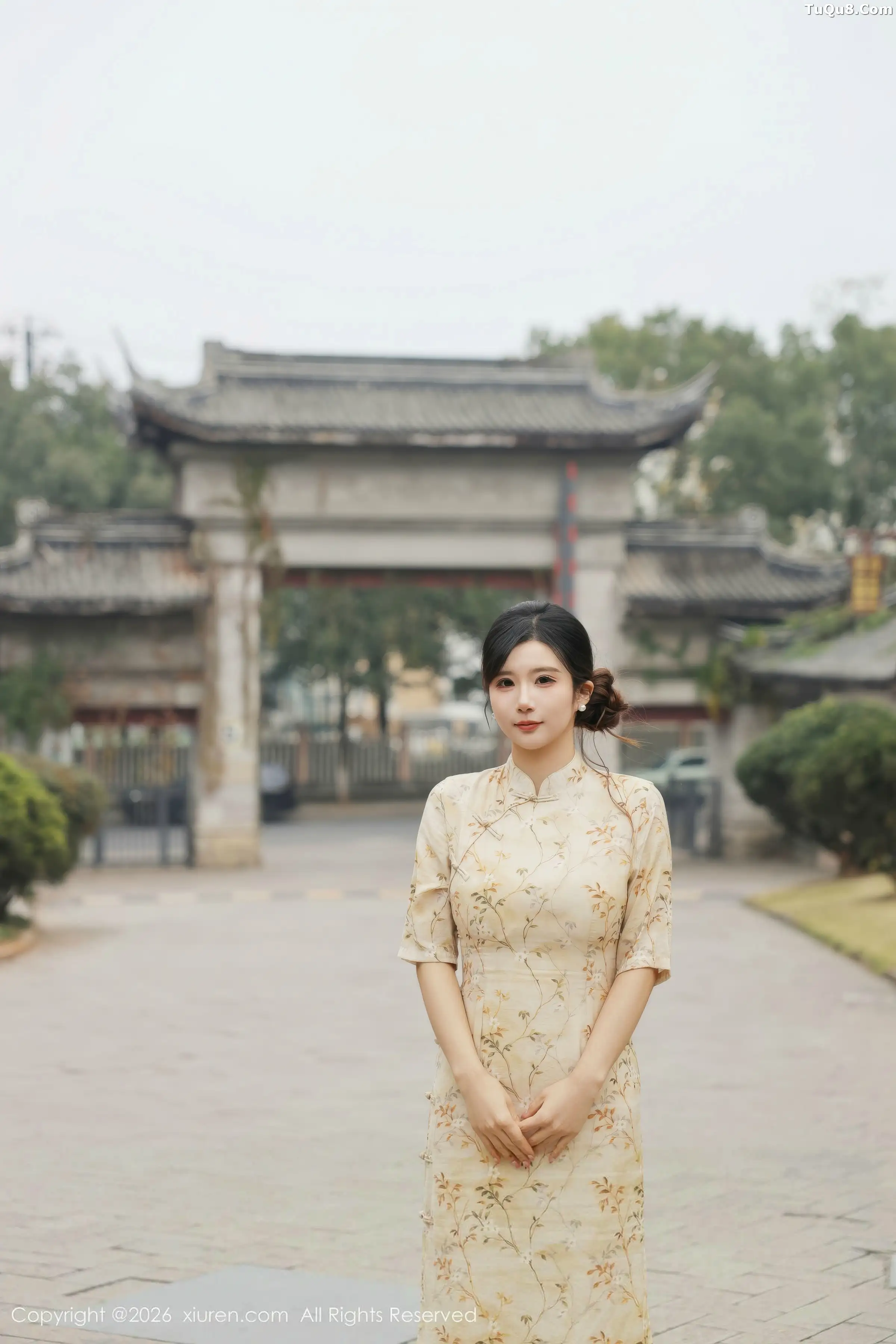   [XiuRen]高清写真图 2026.01.09 No.11214 小肉肉咪 黄色蕾丝内衣第11张图片