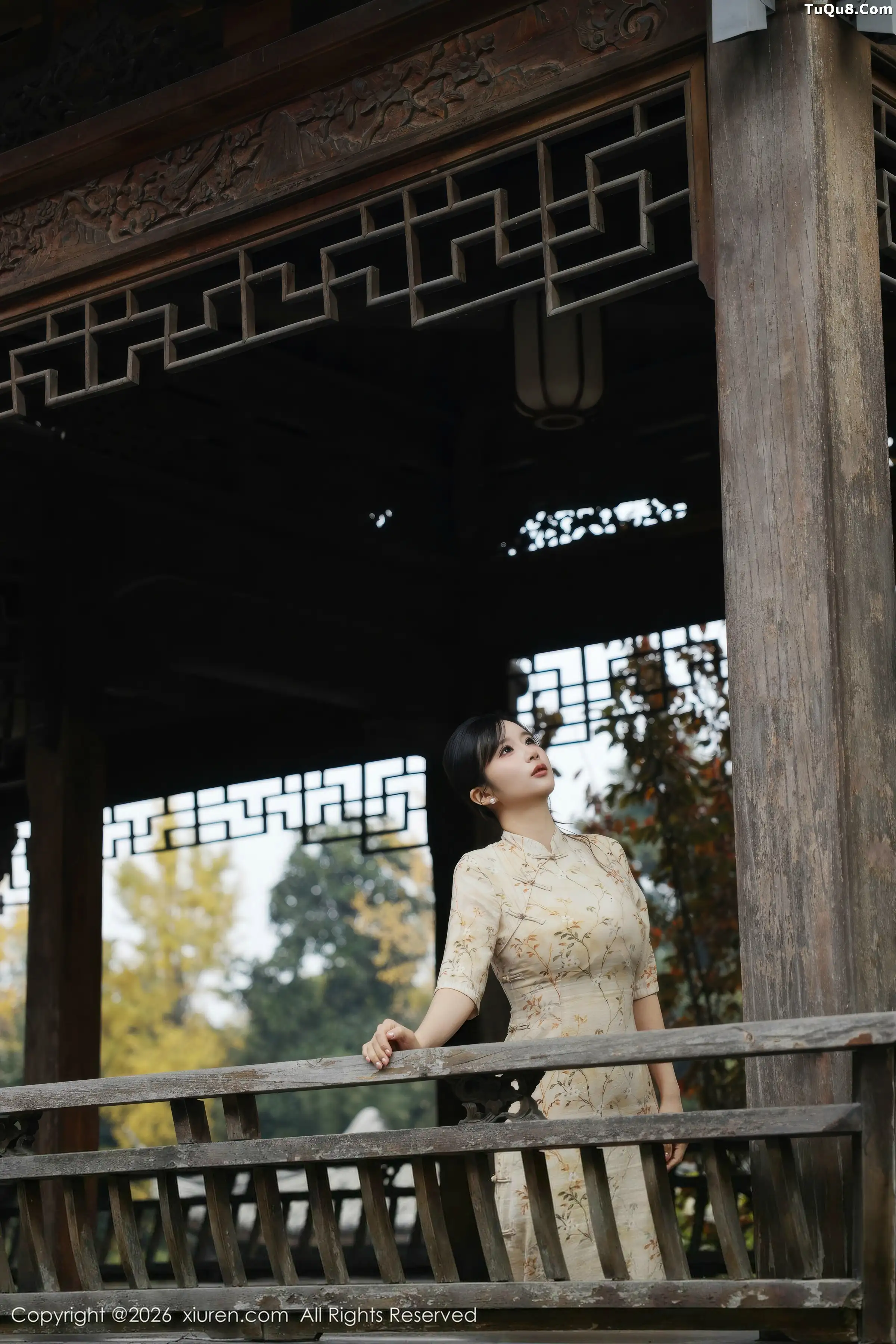   [XiuRen]高清写真图 2026.01.09 No.11214 小肉肉咪 黄色蕾丝内衣第12张图片