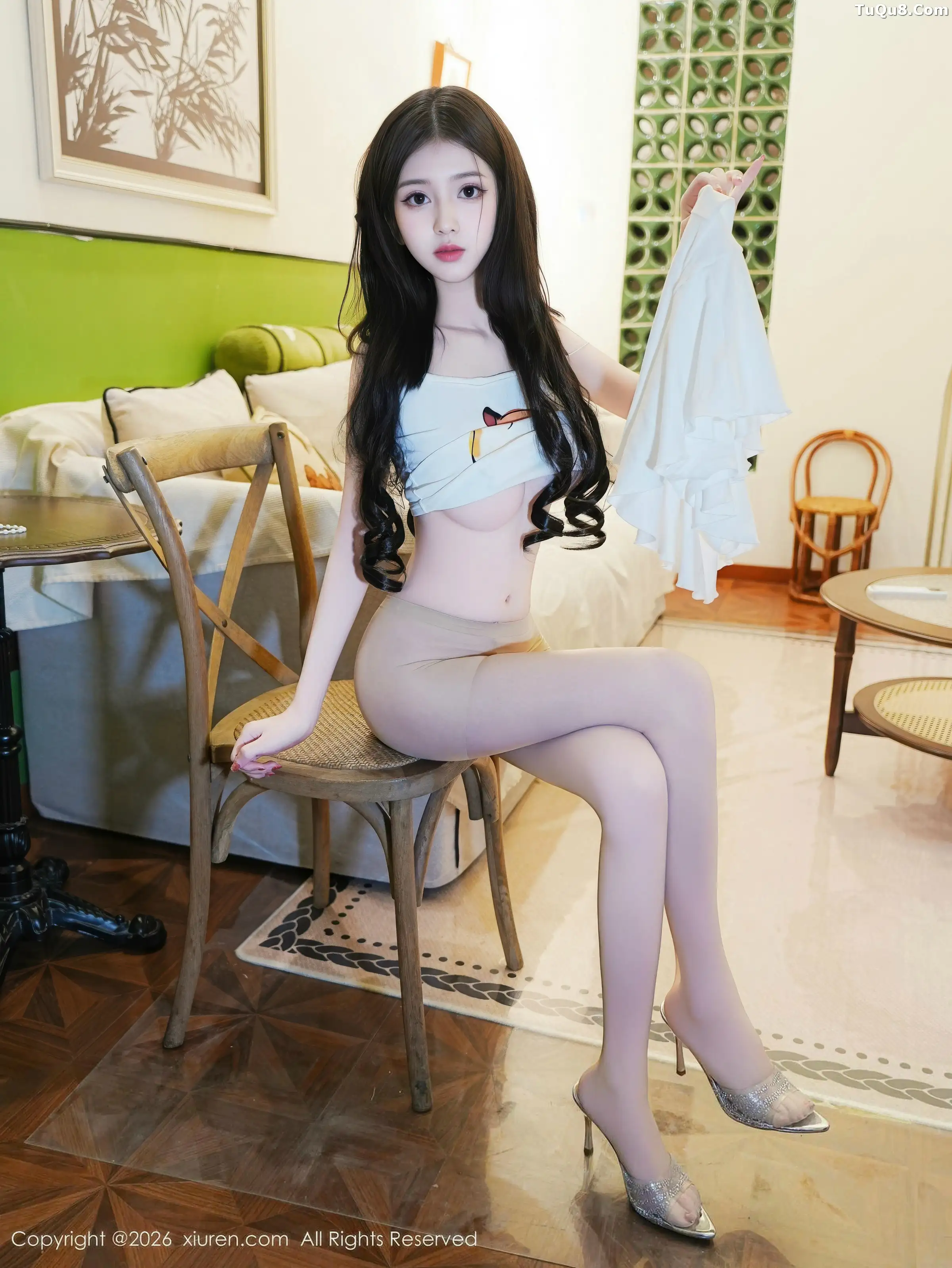   [XiuRen]高清写真图 2026.01.09 No.11211 白小蝶 完美曲线第45张图片