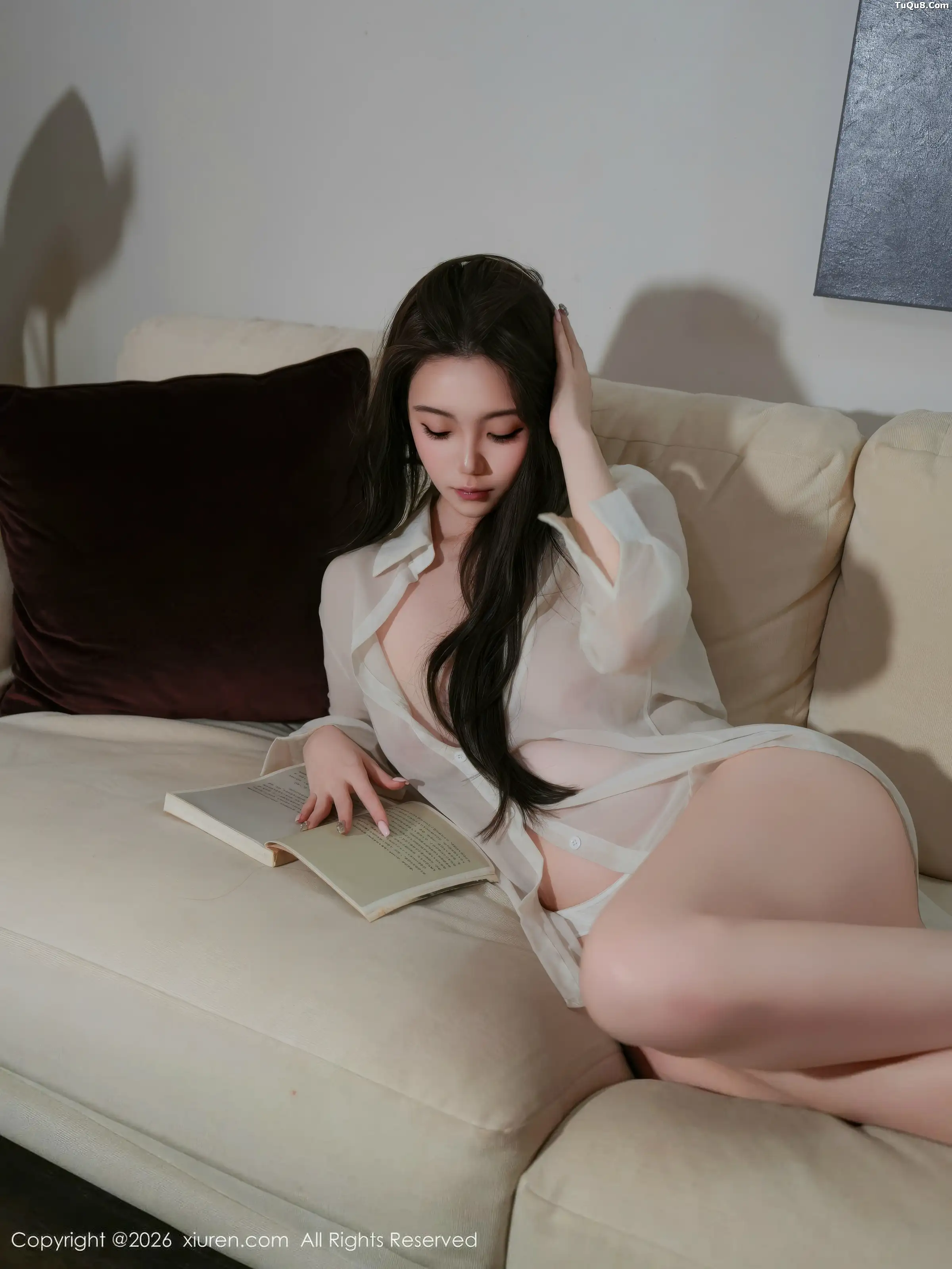   [XiuRen]高清写真图 2026.01.08 No.11208 Laurel_Zoe 薄透衬衫第9张图片