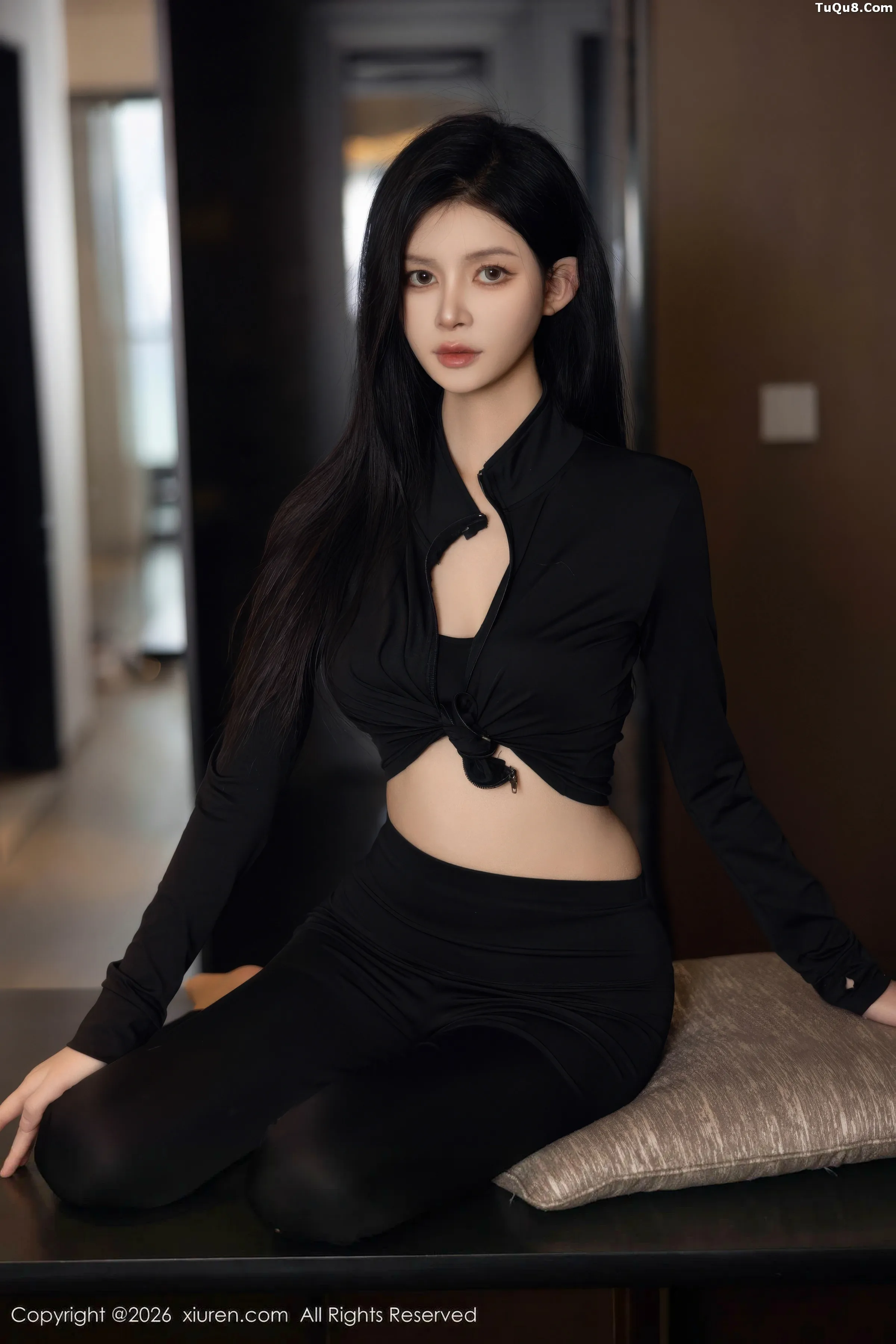   [XiuRen]高清写真图 2026.01.28 No.11283 沈如斯 黑色情趣服饰第2张图片