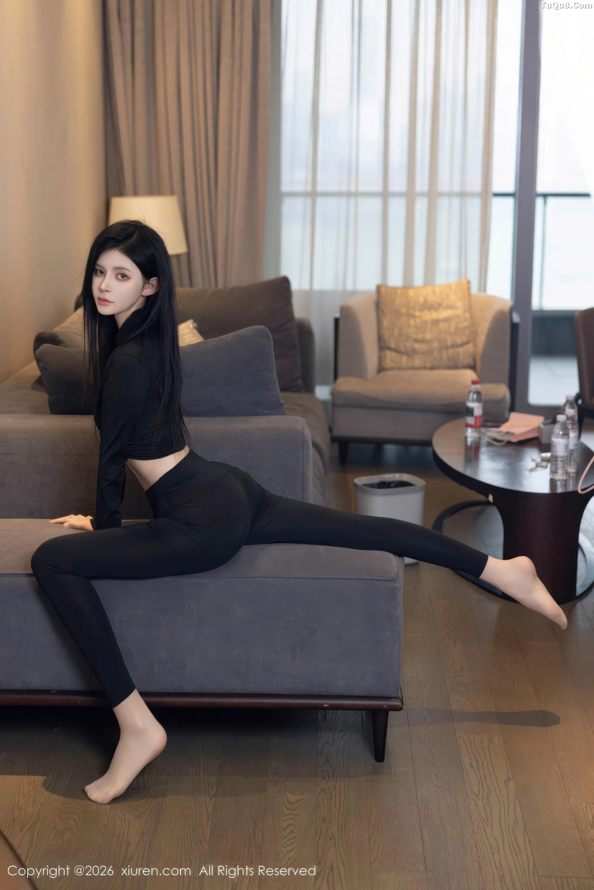   [XiuRen]高清写真图 2026.01.28 No.11283 沈如斯 黑色情趣服饰第4张图片