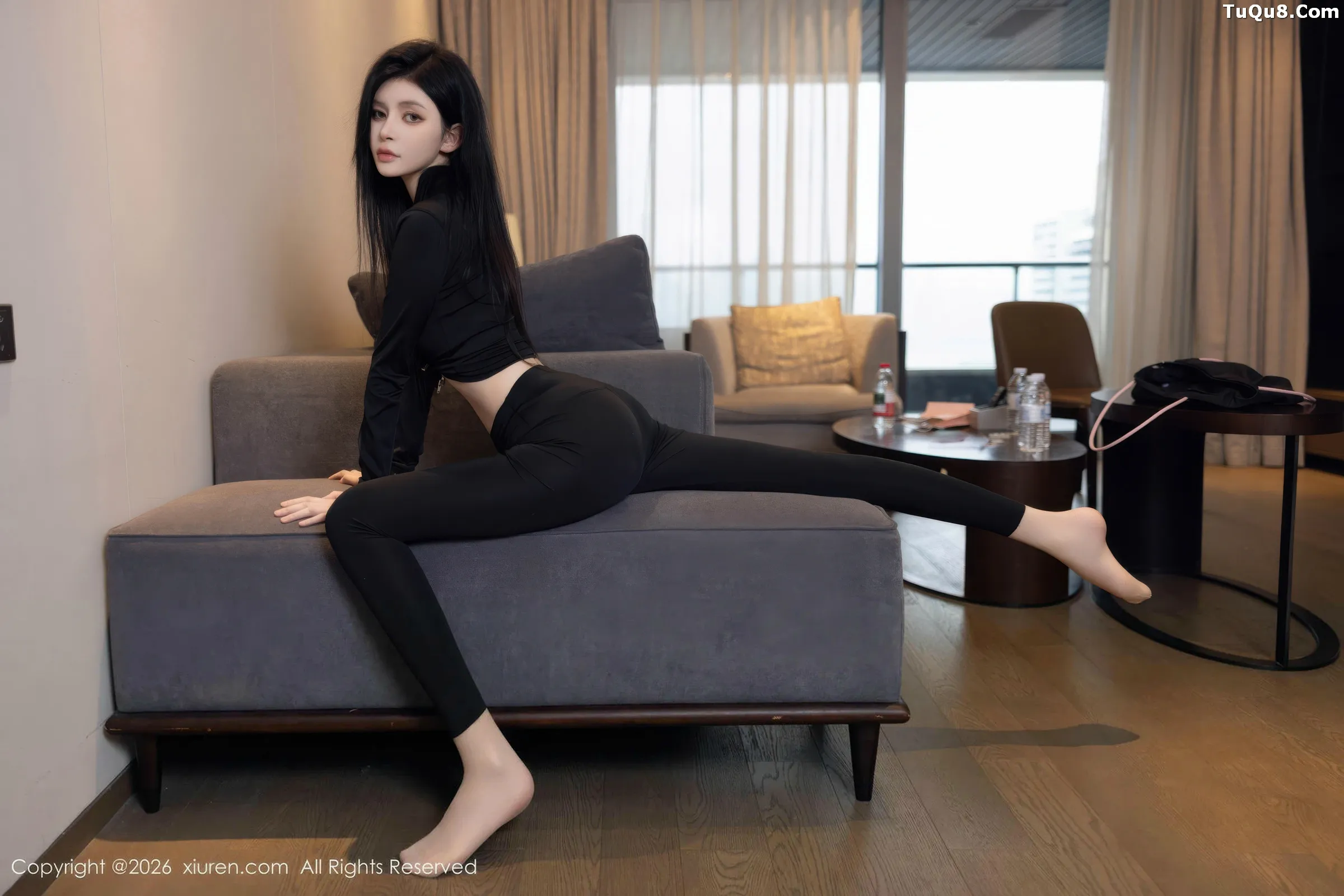   [XiuRen]高清写真图 2026.01.28 No.11283 沈如斯 黑色情趣服饰第5张图片