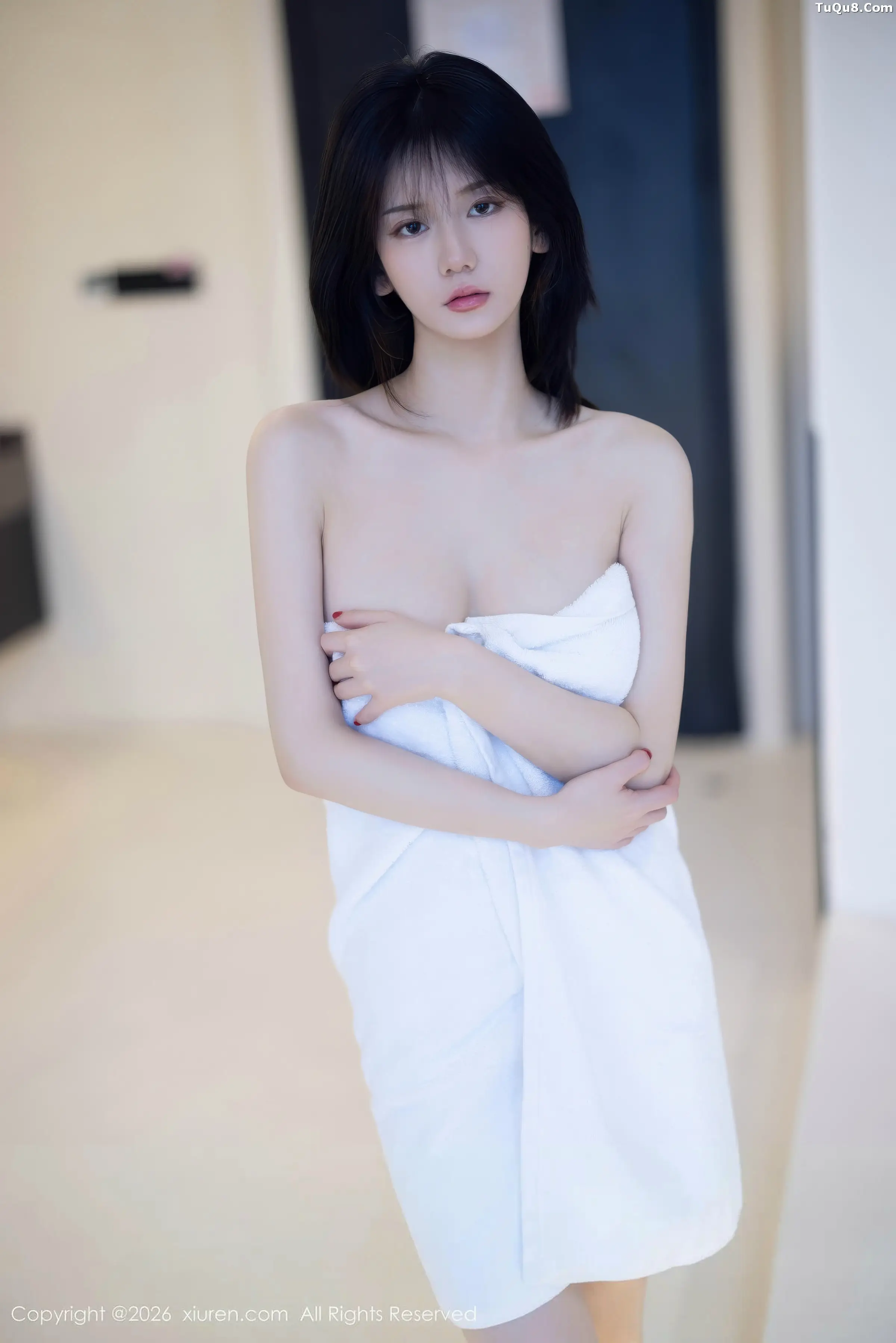   [XiuRen]高清写真图 2026.01.30 No.11302 凌七七 高叉连体内衣第58张图片