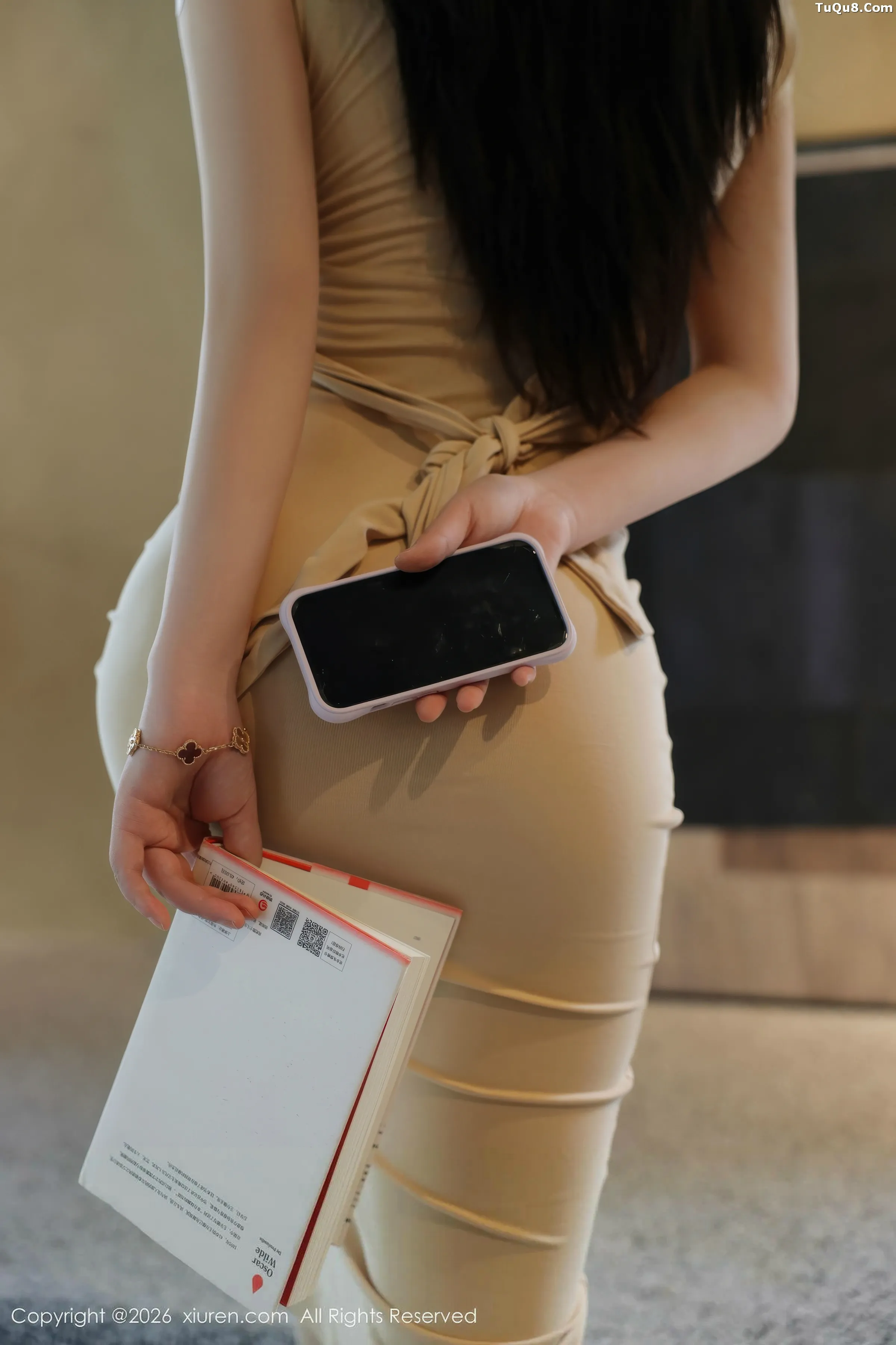   [XiuRen]高清写真图 2026.01.29 No.11288 奶思兔 凹凸身材第7张图片