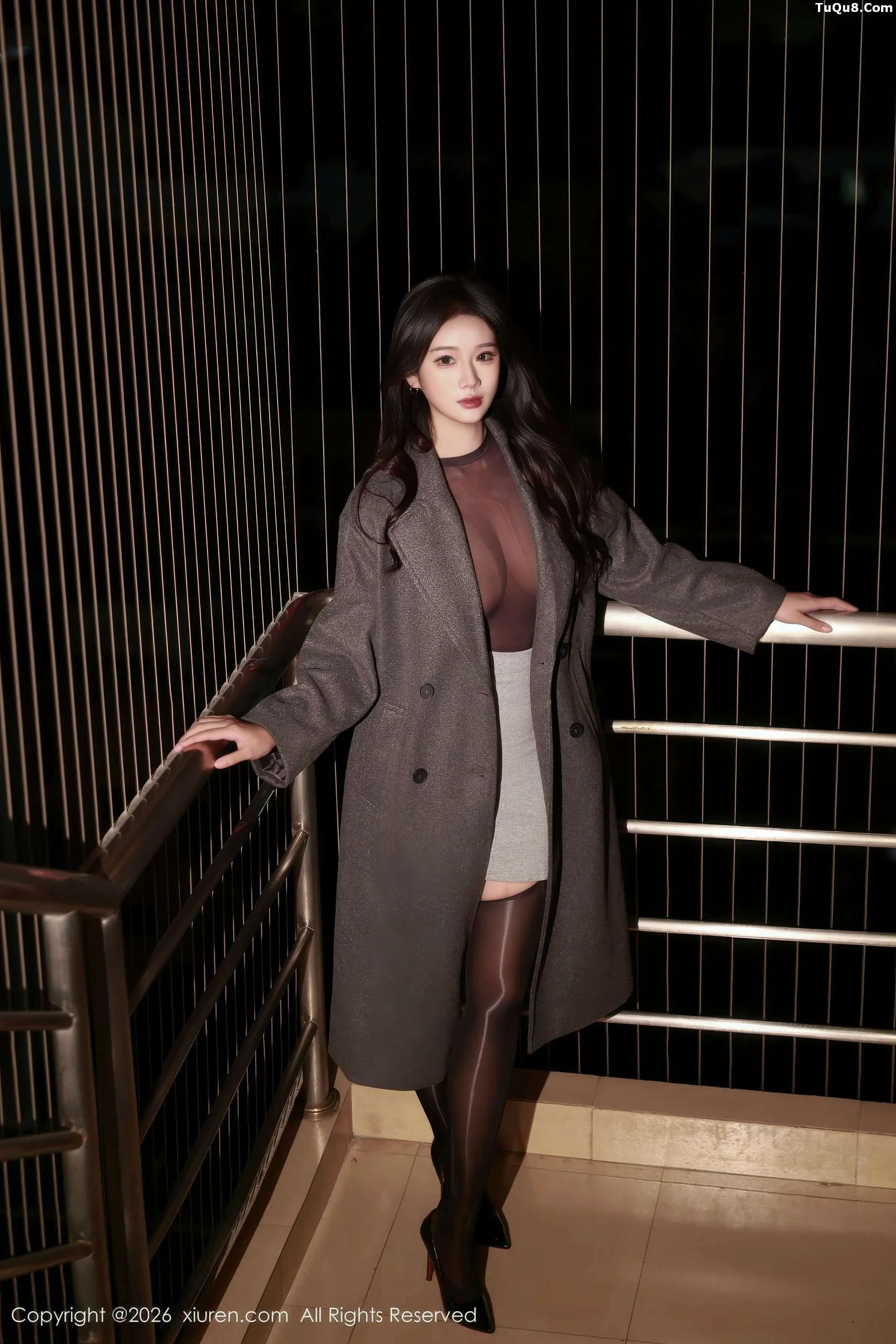   [XiuRen]高清写真图 2026.01.30 No.11296 南乔 连体黑丝第1张图片