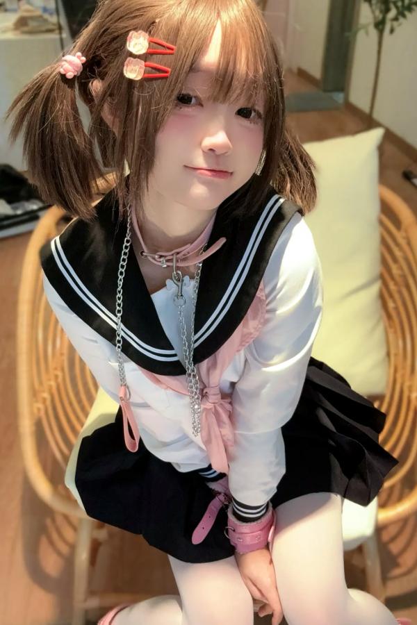   神沢永莉 - 就这样圈住我吧 萌系水手制服白丝私房写真 [65P] 第2张图片
