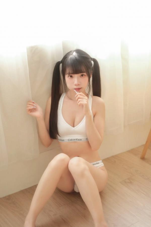   可可小白兔 - 小猫娘想被主人疼爱 家居内衣清纯私房照 [62P]第10张图片