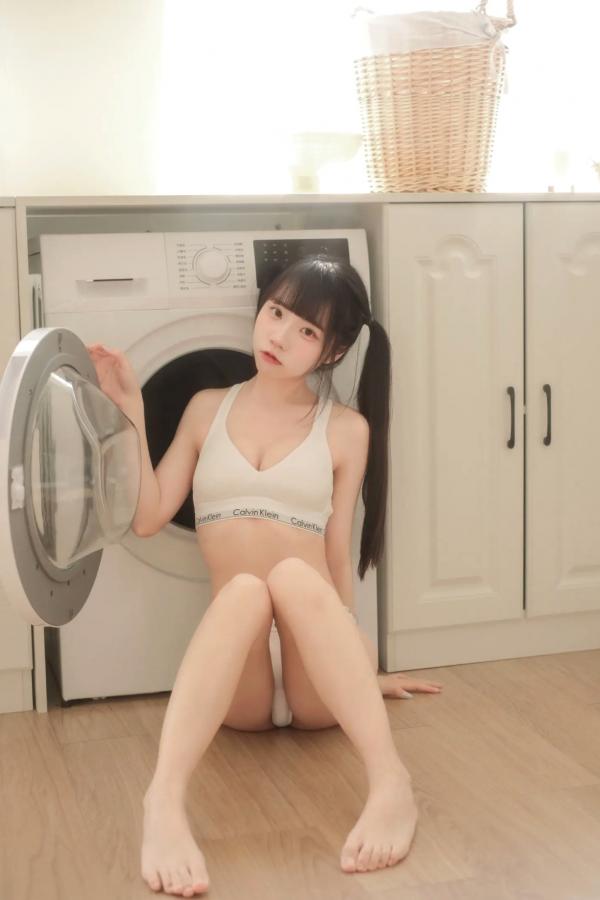   可可小白兔 - 小猫娘想被主人疼爱 家居内衣清纯私房照 [62P]第21张图片