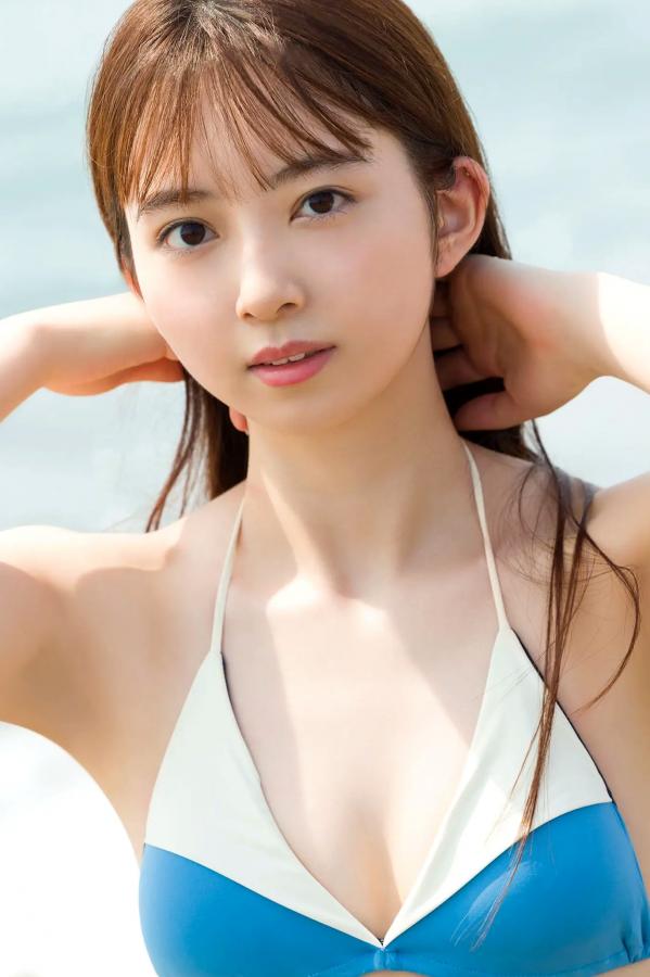   塚田百々日系清纯比基尼写真：阳光草坪与私房治愈美少女[35P]第9张图片