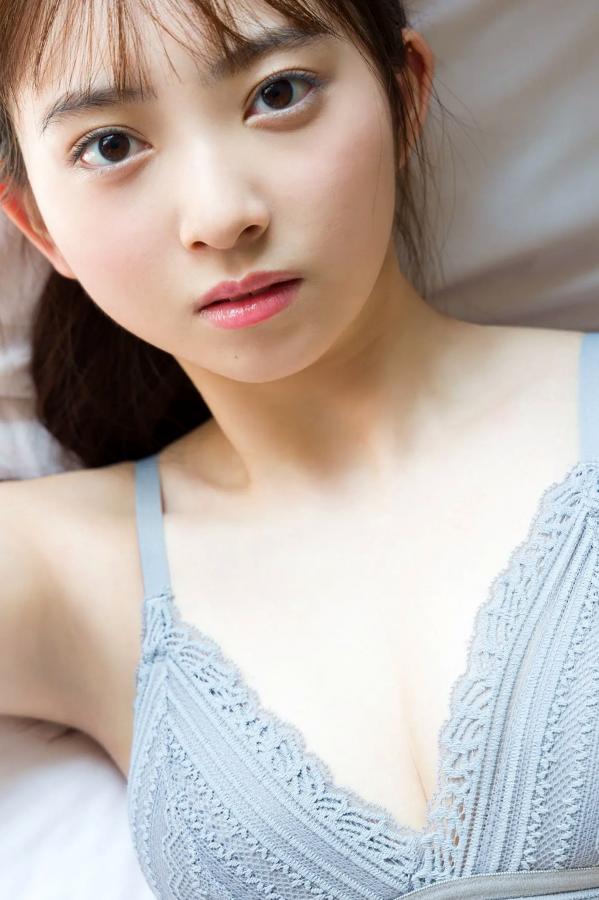   塚田百々日系清纯比基尼写真：阳光草坪与私房治愈美少女[35P]第18张图片