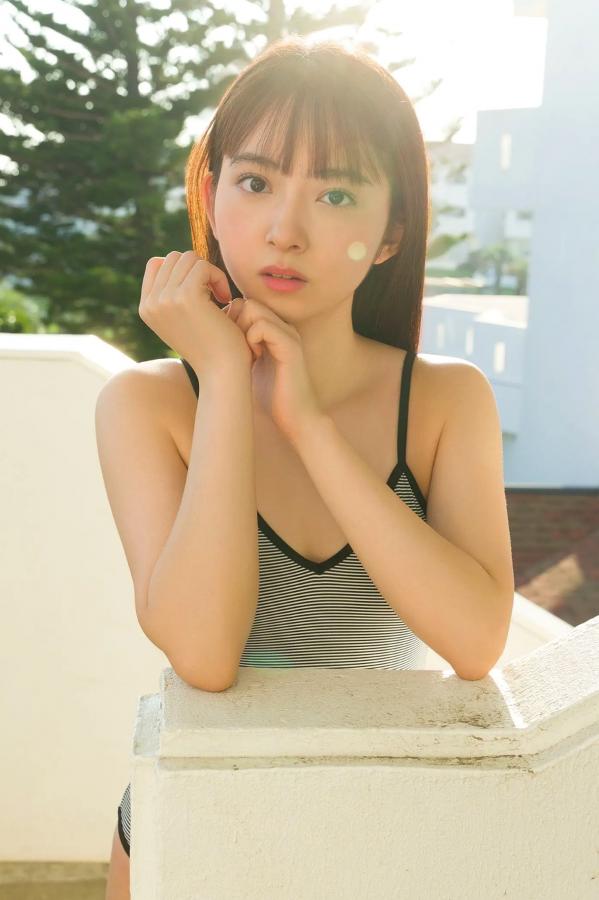   塚田百々日系清纯比基尼写真：阳光草坪与私房治愈美少女[35P]第28张图片