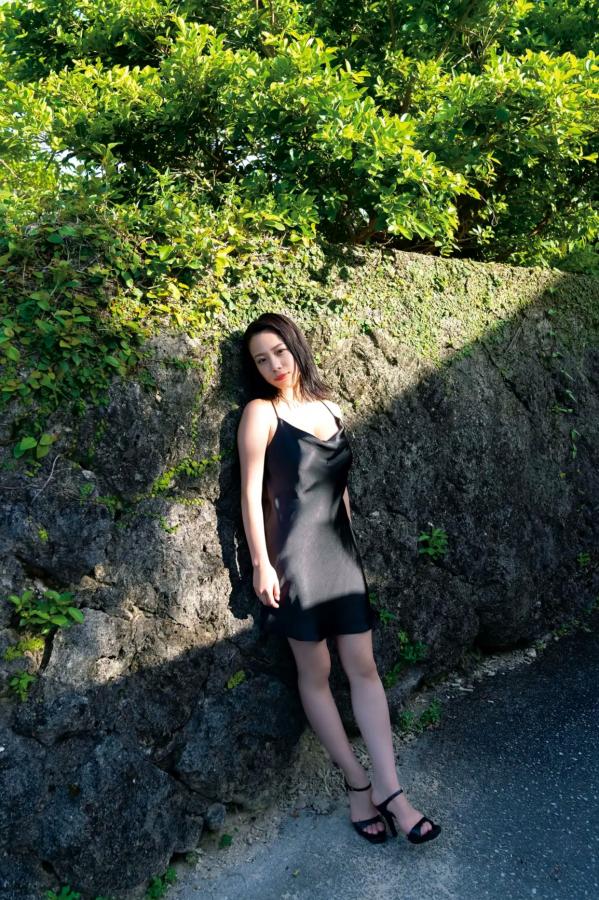   乙陽葵 - どこでも乙ちゃん 海边沙滩性感比基尼写真 [96P]第13张图片