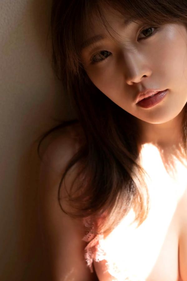   《花雨 - 真昼の出来事》日本女神清新户外性感内衣写真 [80P]第27张图片
