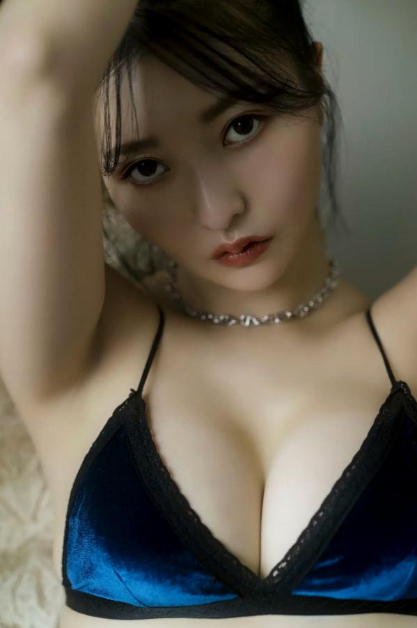   桥本萌花 SideA冷艳性感内衣私房写真：波涛胸涌极品尤物 [49P]第16张图片