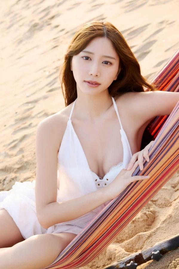   斎藤恭代《無敵の女神》9头身女神性感比基尼浴室内衣私房写真 [140P]第13张图片