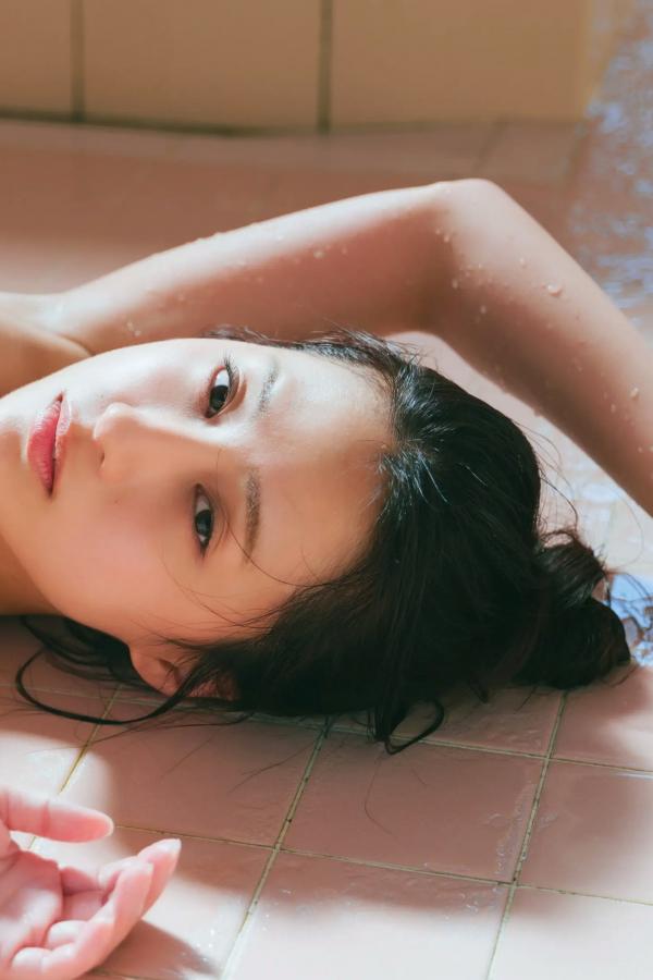 澄田綾乃  澄田綾乃《覗いてはいけない》浴室湿身性感内衣私房写真 [77P]第63张图片
