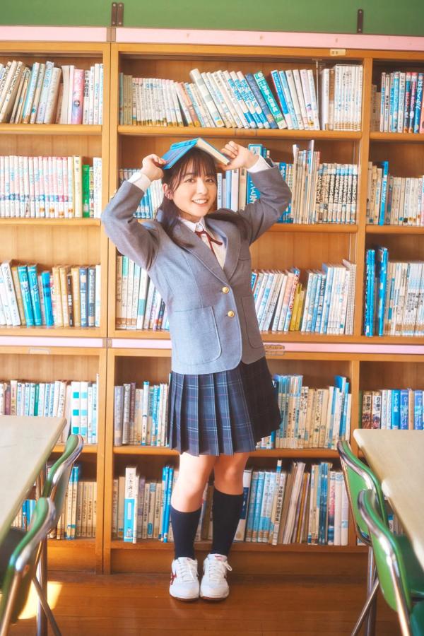   麻倉瑞季 - 制服グラビア～卒業の季節～ 校园教室毕业季纯欲白嫩比基尼写真 [36P]第4张图片