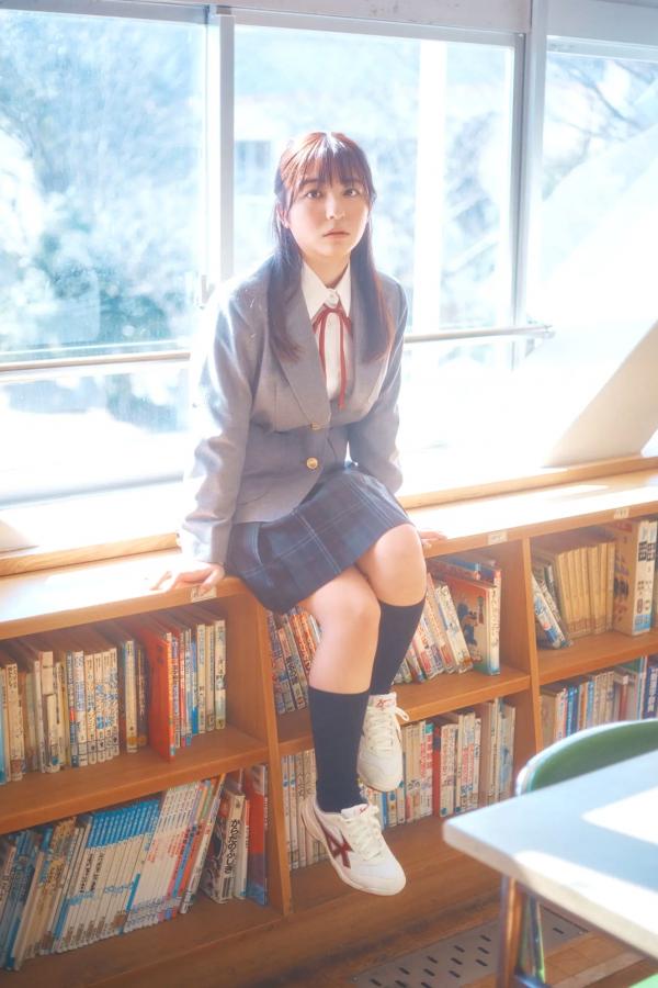   麻倉瑞季 - 制服グラビア～卒業の季節～ 校园教室毕业季纯欲白嫩比基尼写真 [36P]第12张图片