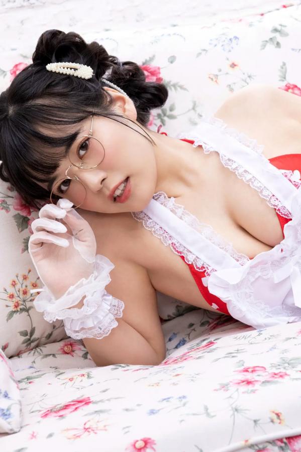  東雲うみ - うみがギフト。[35P] 日本性感女神比基尼女仆造型私房写真第7张图片