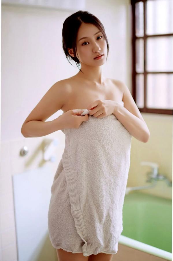 澄田綾乃  澄田綾乃 - アイスキャンディーが溶けるまで [91P] 日式家居性感内衣与和服私房写真第87张图片