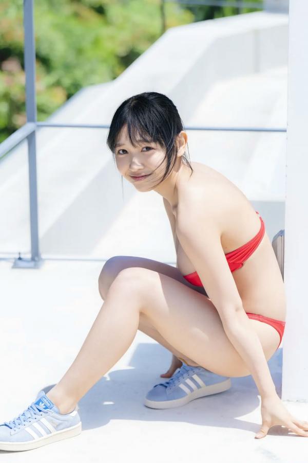   紀内乃秋 - 所属0日デビュー 阳光海边清纯比基尼与治愈连衣裙写真 [69P]第17张图片