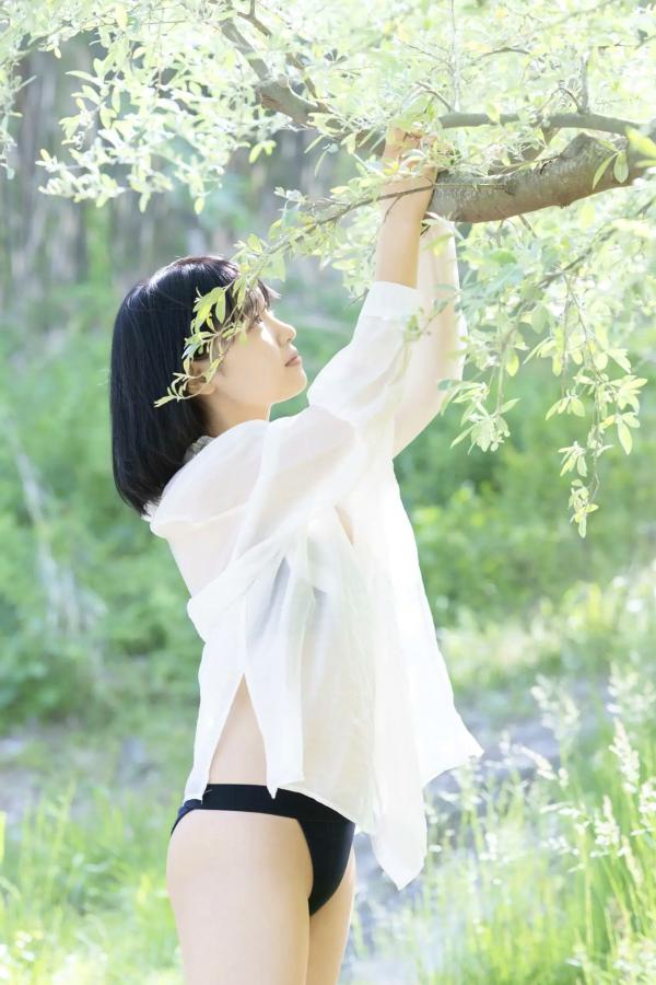   紀内乃秋 - 所属0日デビュー 阳光海边清纯比基尼与治愈连衣裙写真 [69P]第40张图片