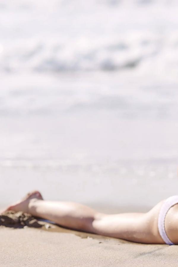    高鶴桃羽 - Summer breeze 夏日海滩清纯比基尼美腿写真 [67P]第38张图片