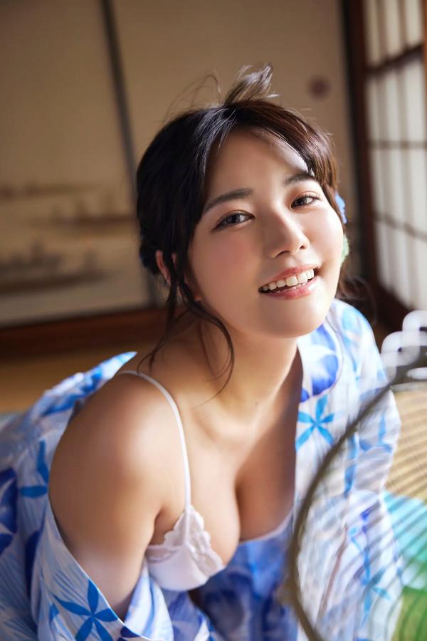   《東雲うみ - Your Season [50P]》东云海日系家居私房性感比基尼写真第5张图片