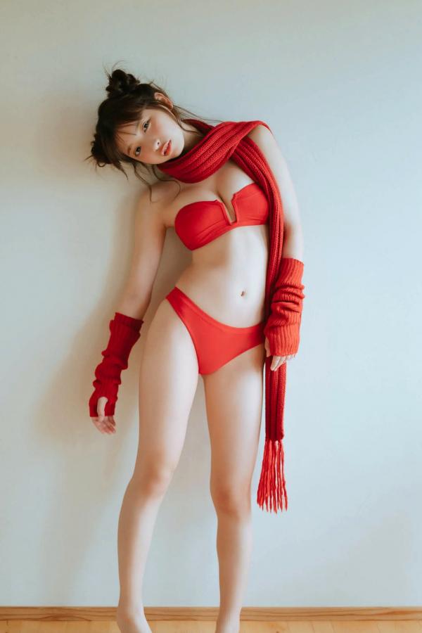 一ノ瀬瑠菜 一之濑瑠菜 一ノ瀬瑠菜《新しい扉》清纯海边比基尼性感写真 [127P]第35张图片